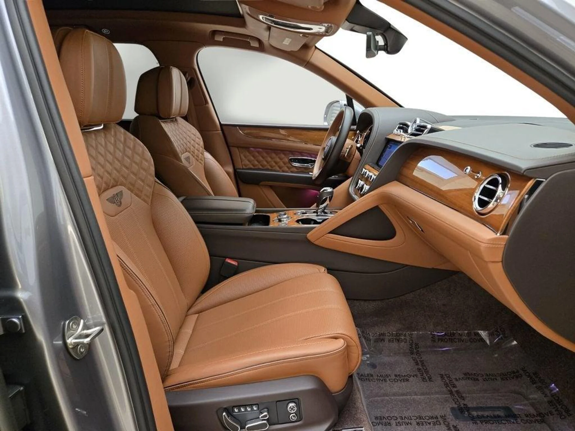 mph001_2746328085_Used_2022_Bentley_Bentayga_V8_1771611496_742640e956