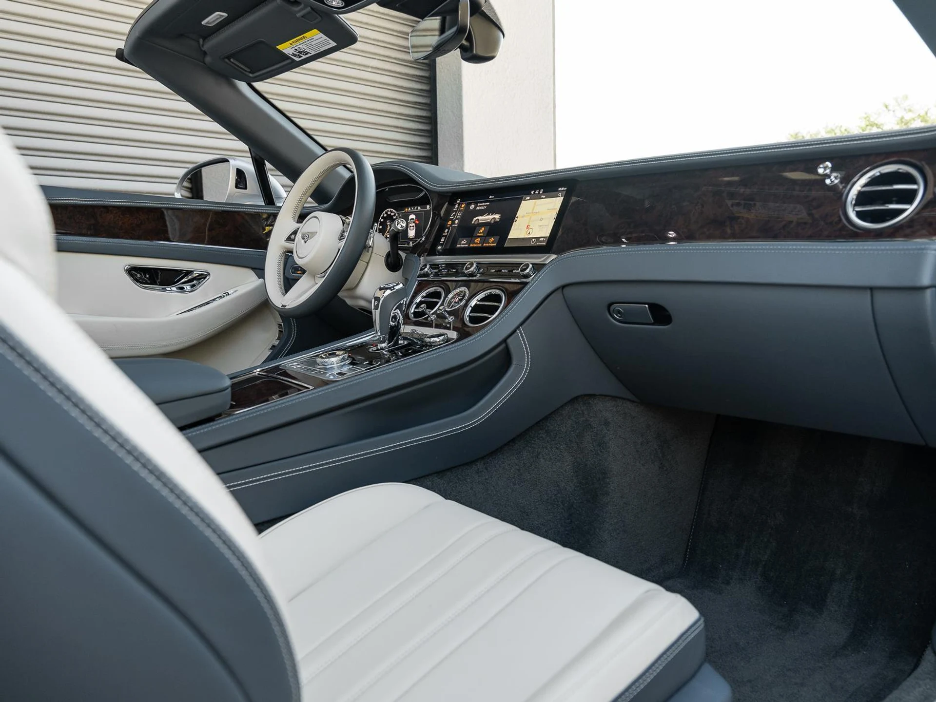 mph001_2755049528_Used_2022_Bentley_Continental_GTC_GT_V8_1777583124_b88b888708