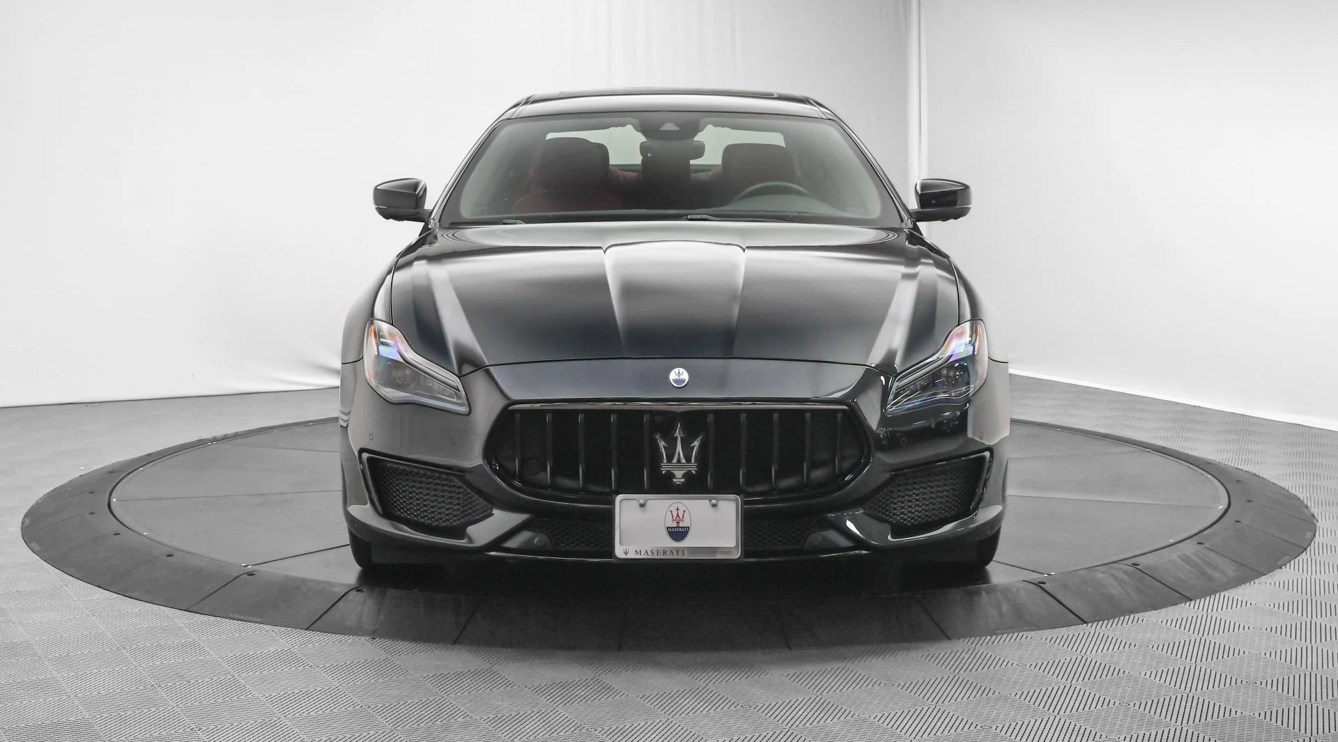 mph001_275779761_Used_2022_Maserati_Quattroporte_Modena_Q4_1755245057_e0ed2885b6