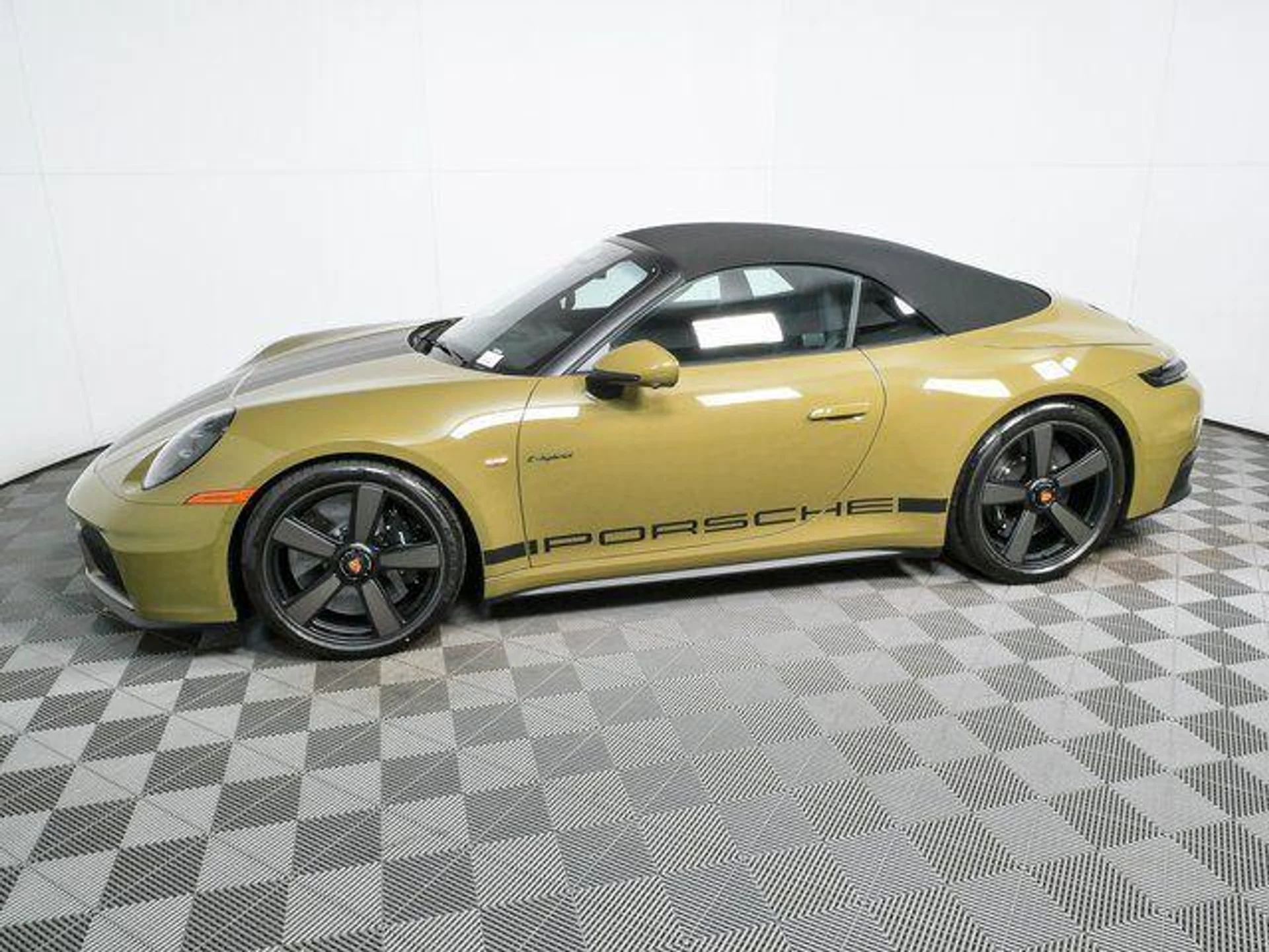 mph001_2768950526_yun4_M8_I_Br_no_M_Ymy_Un_C2_Qaa_Ws_M_175bc49ea1