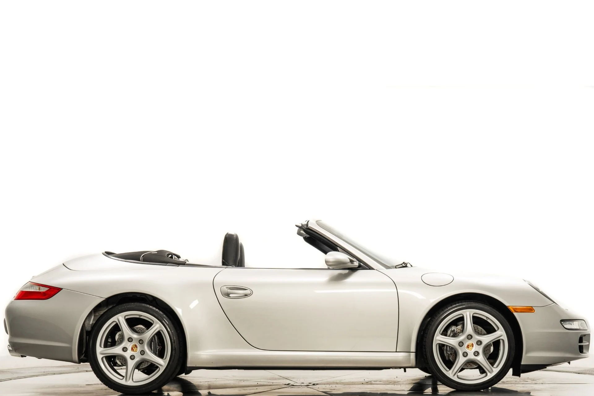 mph001_2781235718_Used_2008_Porsche_911_Carrera_Cabriolet_1759786352_b8ee41bcb5