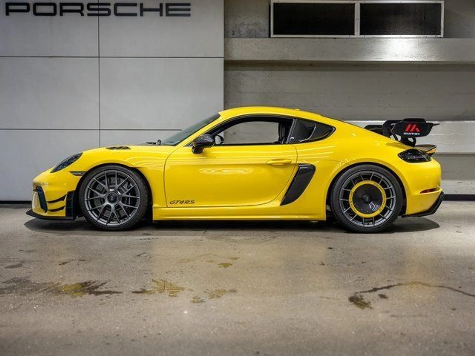 mph001_2788276513_2_6c7d8e7661