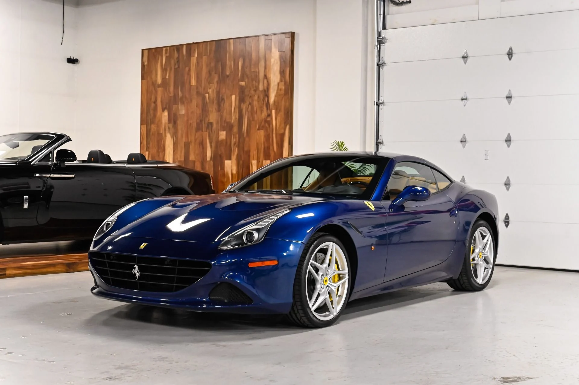 mph001_2789492408_Used_2015_Ferrari_California_T_1793291481_b44d502f04