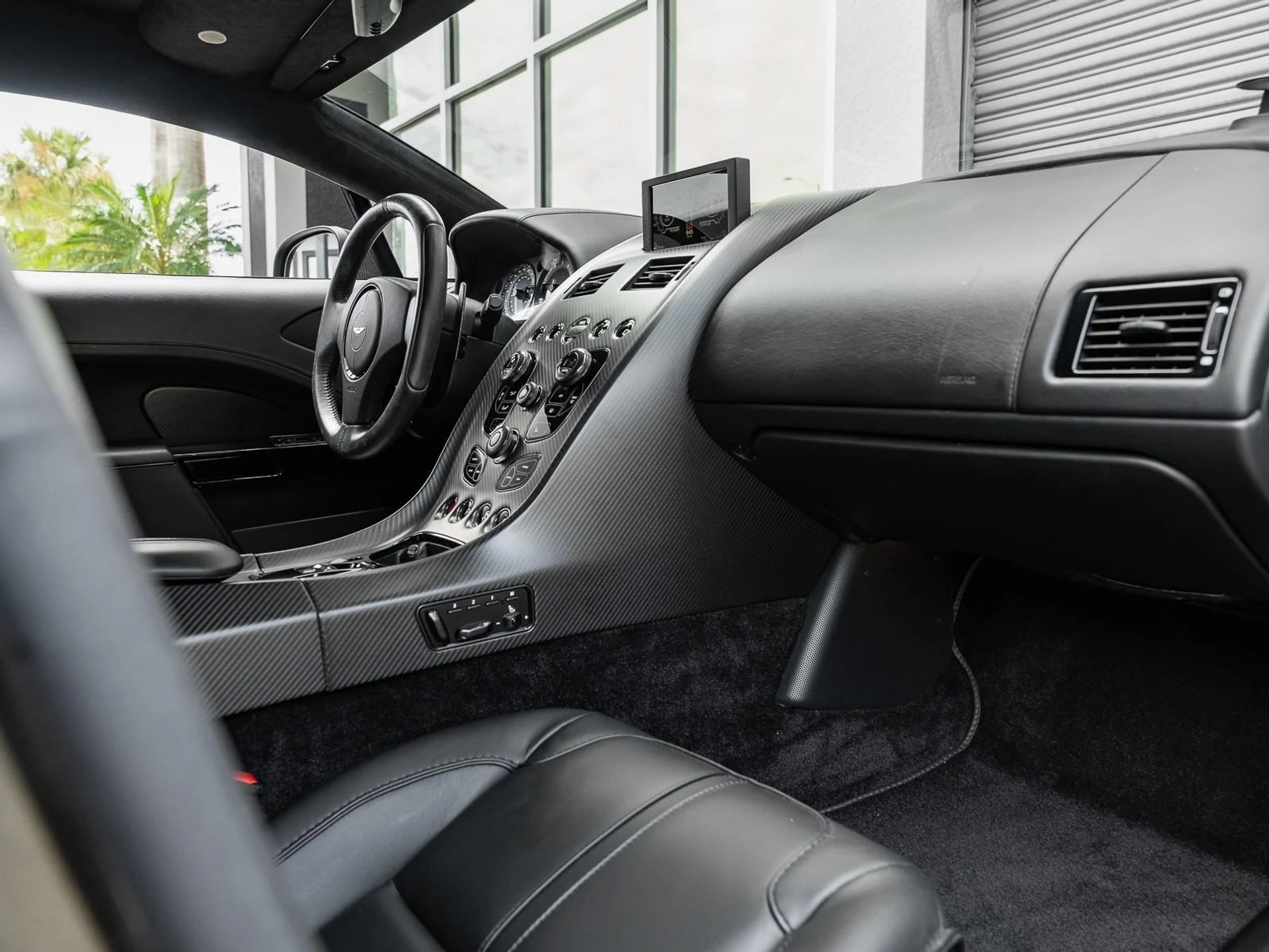 mph001_2796744169_Used_2019_Aston_Martin_Rapide_AMR_1759500133_da3b94d52e