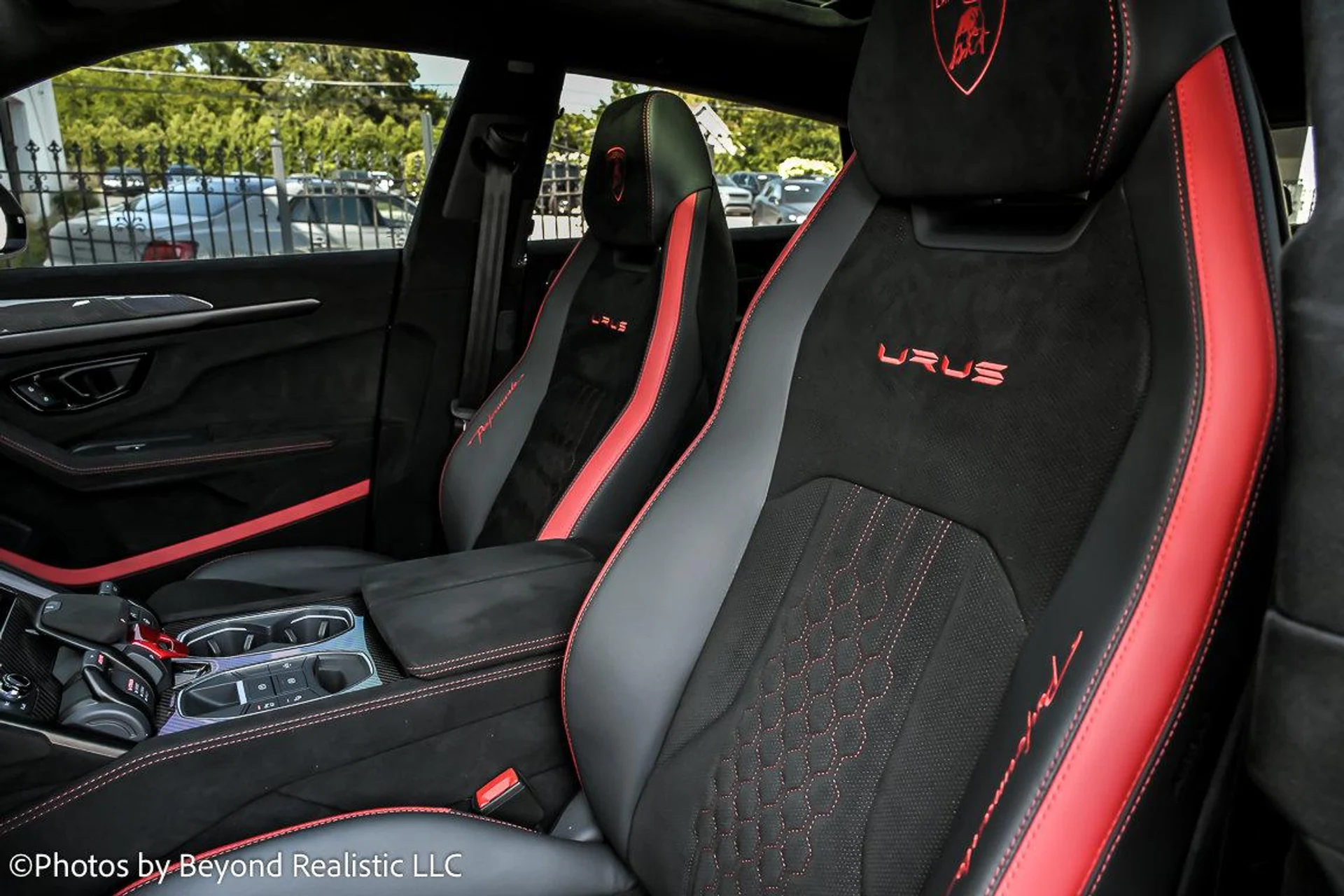 mph001_2804773941_Used_2024_Lamborghini_Urus_Performante_1760775493_597ac195f8