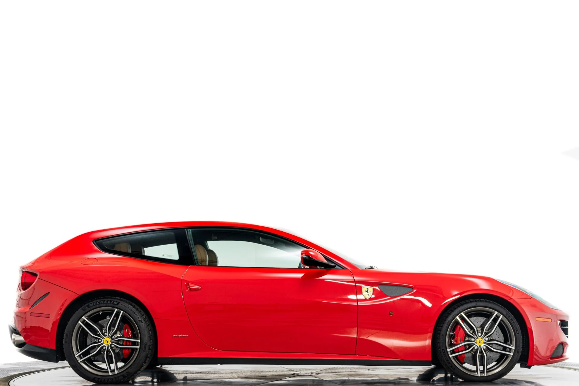 mph001_2819824117_Used_2014_Ferrari_FF_V12_Power_Ventilated_Seats_Sport_Exhaust_Passenger_Display_1775246163_765a8149f6