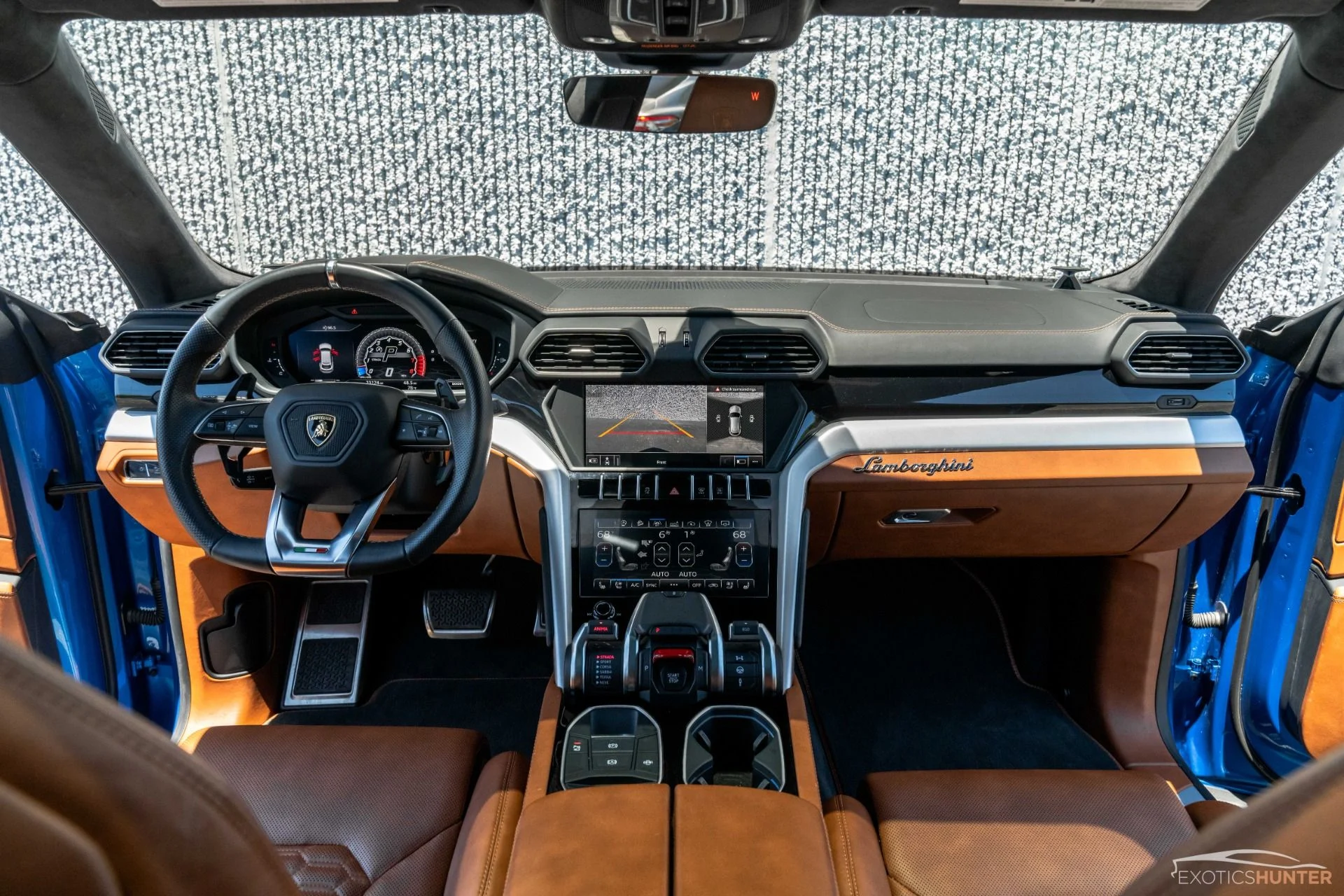 mph001_283197148_Used_2019_Lamborghini_Urus_HIGH_266_K_Sticker_w_EVERY_Desirable_Option_1683572182_946b471066