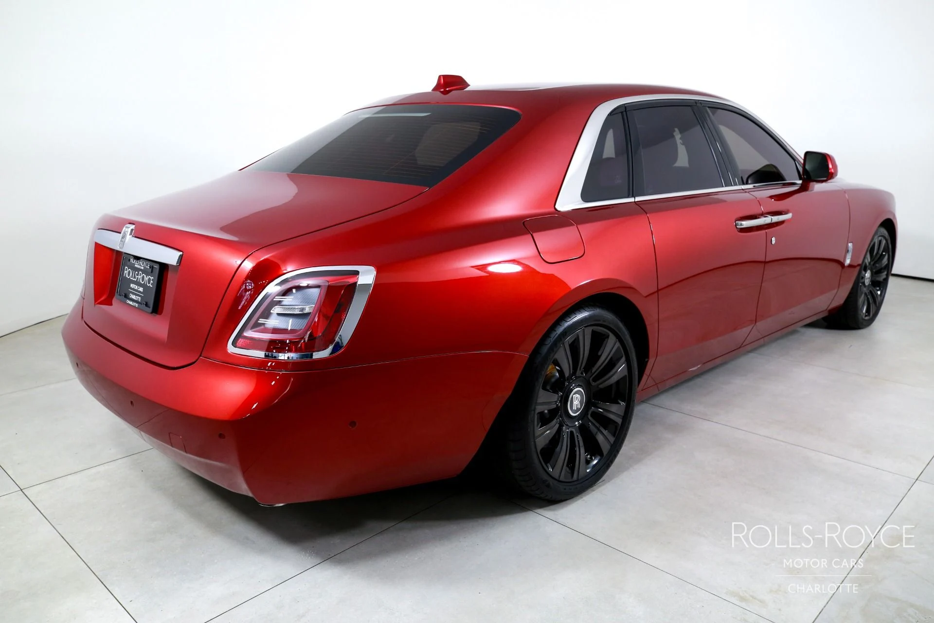 mph001_2832869592_Used_2024_Rolls_Royce_Ghost_1751554468_2fa504b661