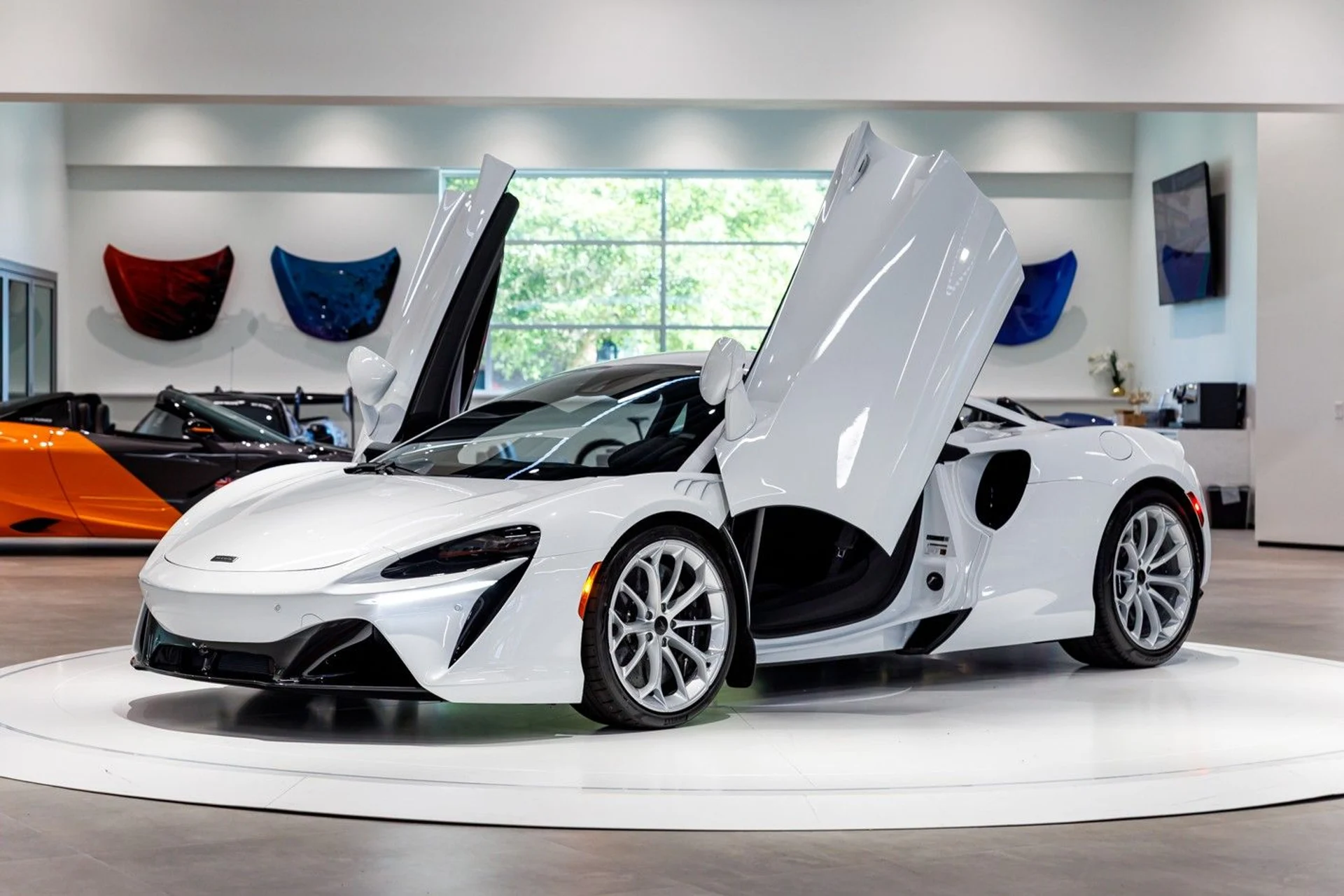 mph001_2836846771_669_p2_l_f14864f906