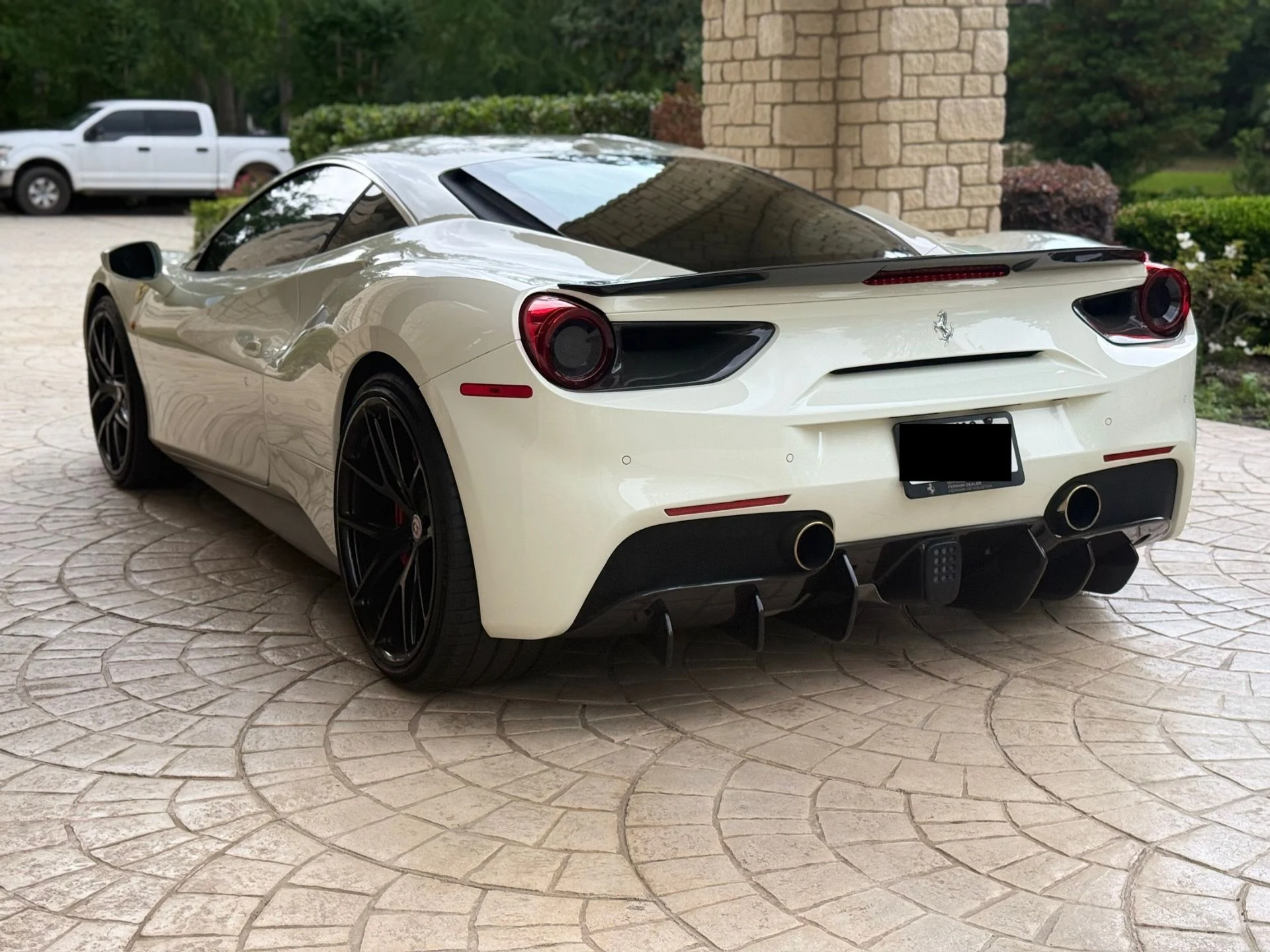 mph001_2846758785_Used_2017_Ferrari_488_GTB_1745253145_fac3d9b381