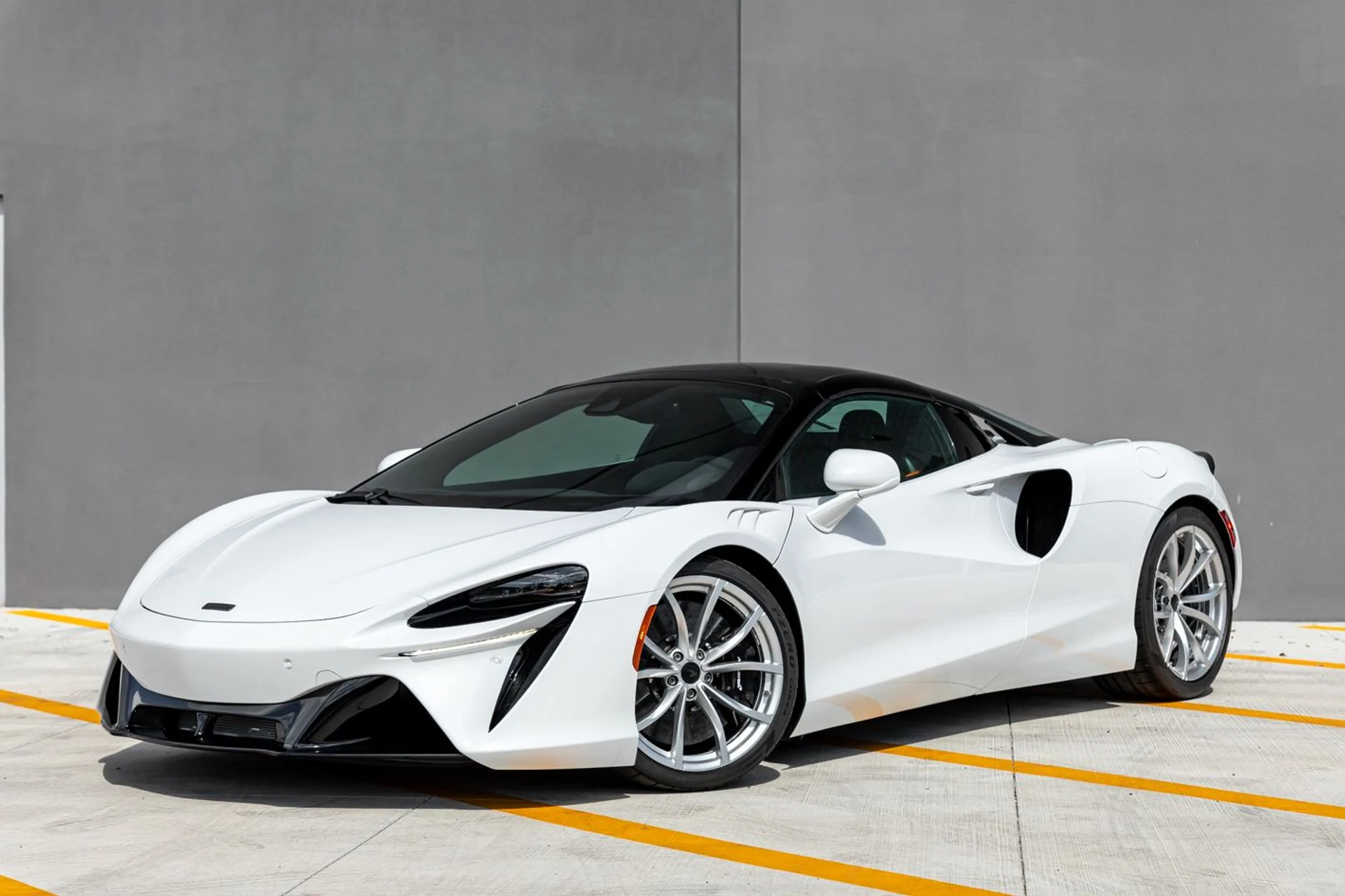 mph001_2847446556_526_p2_l_903a8a1bac