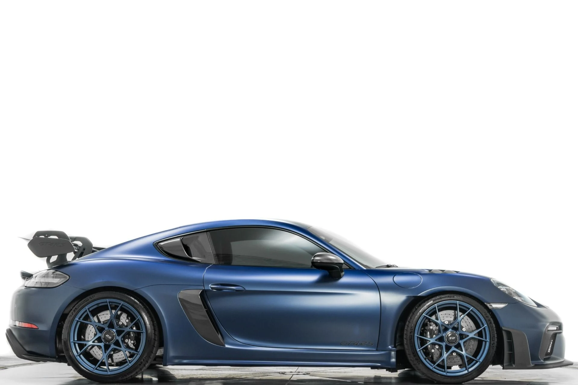 mph001_2849452807_Used_2023_Porsche_718_Cayman_GT_4_RS_Weissach_Package_Low_Miles_Carbon_Ceramic_Brakes_1778610867_24de416f23