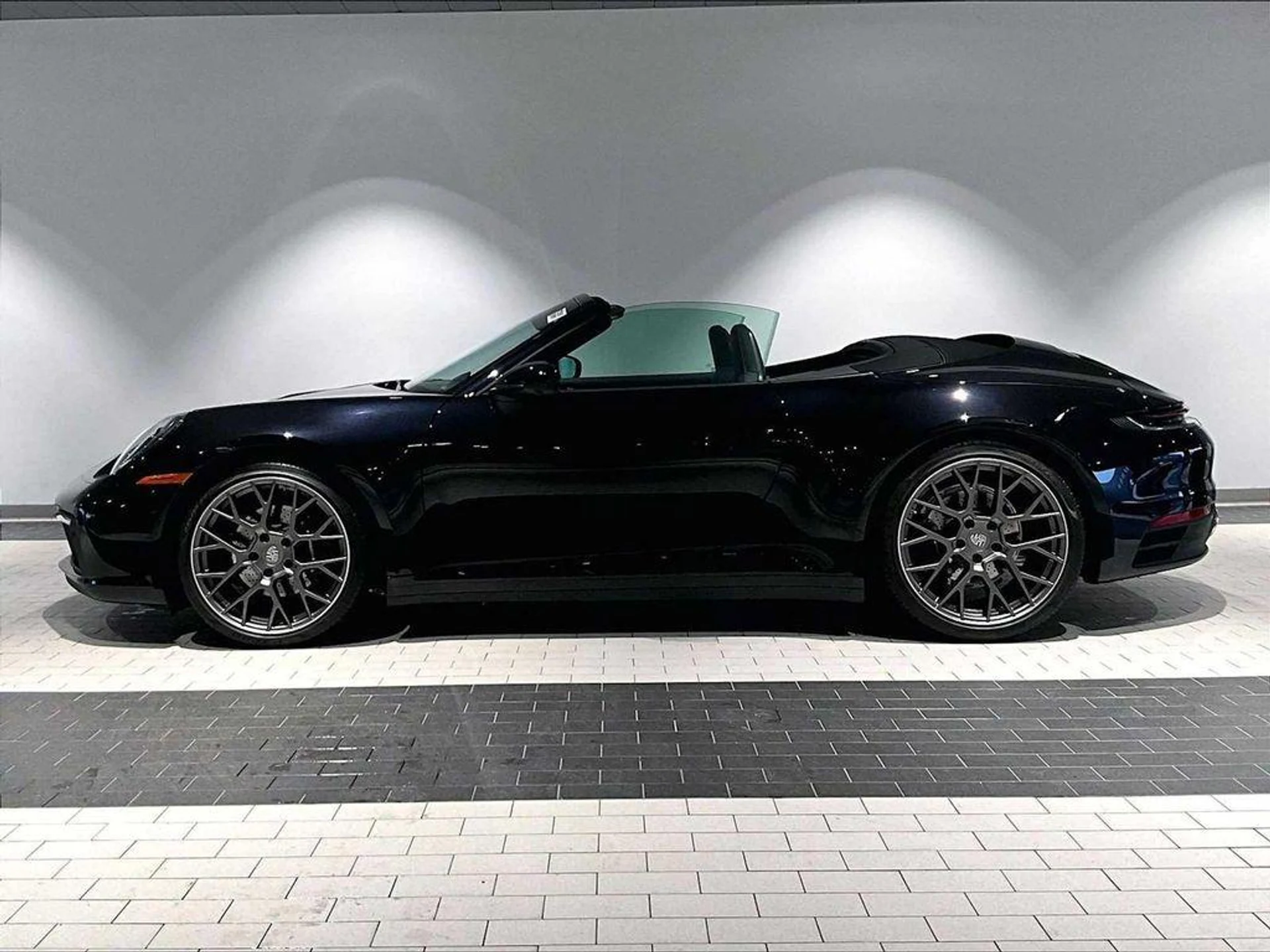 mph001_28499951_fgov_Vzqp_6_Zk_Nsm8h9_Hug_Lt9opc_9f76e3eef2