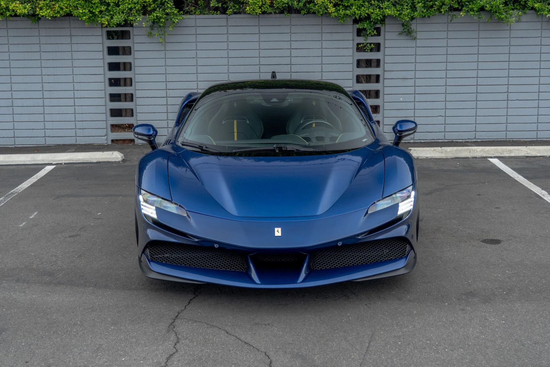 mph001_2857778046_Used_2023_Ferrari_SF_90_Stradale_1759957430_67f36186e0