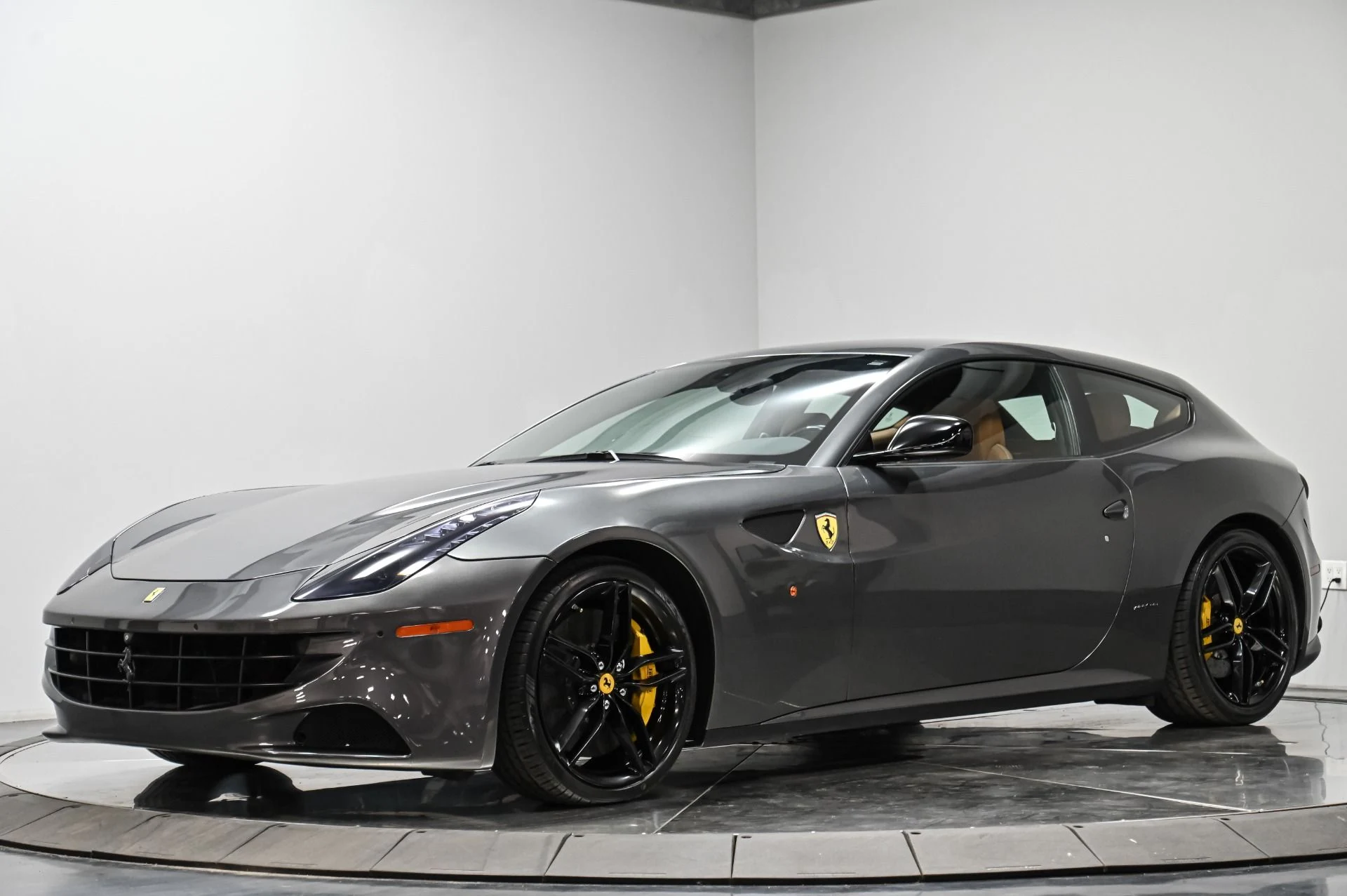 mph001_2860151388_Used_2014_Ferrari_FF_1758753646_f7fda5a812