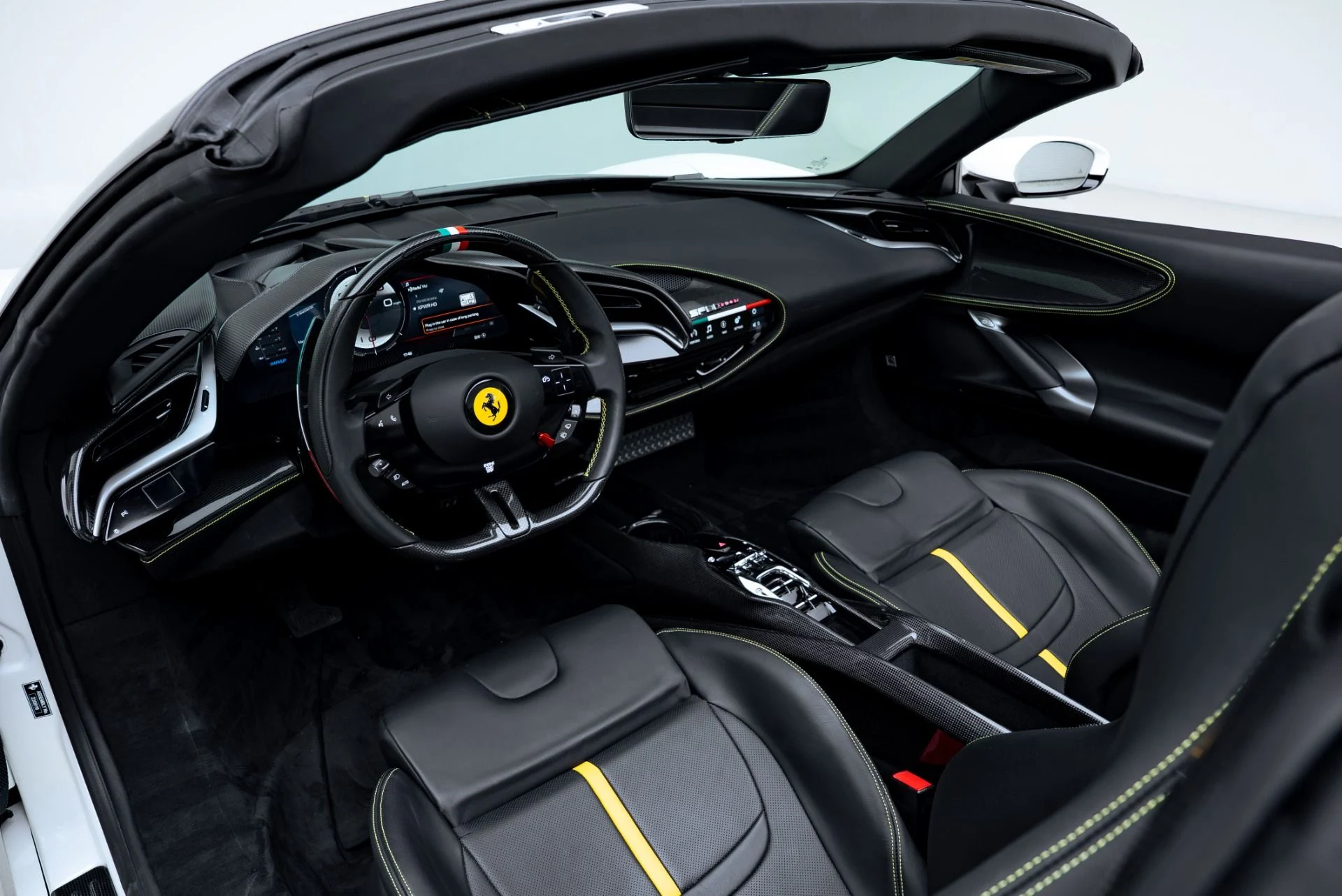 mph001_2862113050_Used_2024_Ferrari_SF_90_Spider_1777485078_d73e0e8b26
