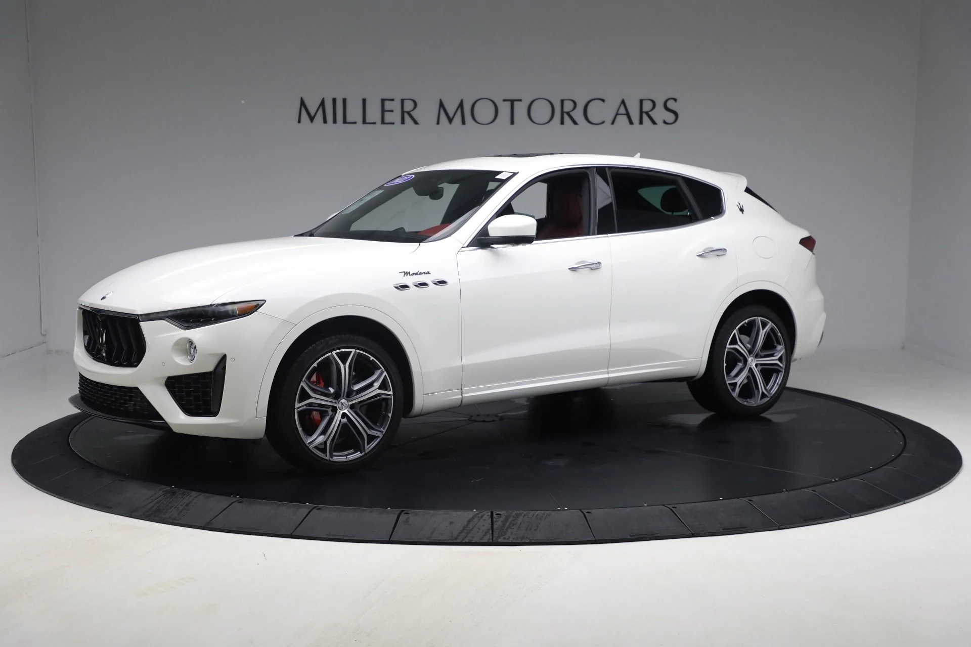 mph001_2867103385_Used_2022_Maserati_Levante_Modena_9423c11fe3