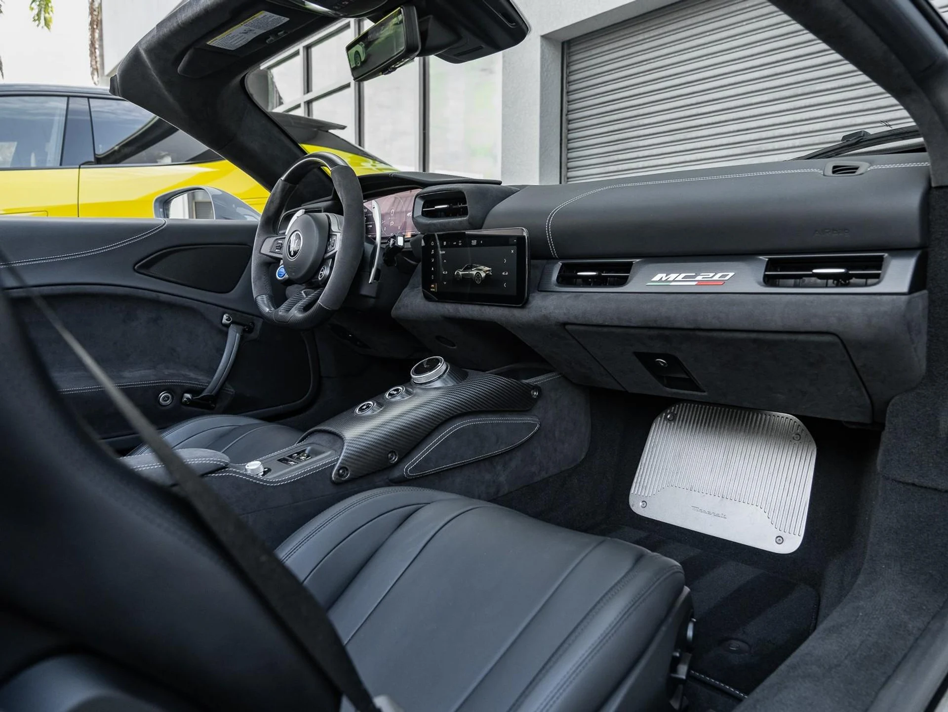 mph001_2874771467_Used_2023_Maserati_MC_20_Cielo_1753203964_b5c210db3c