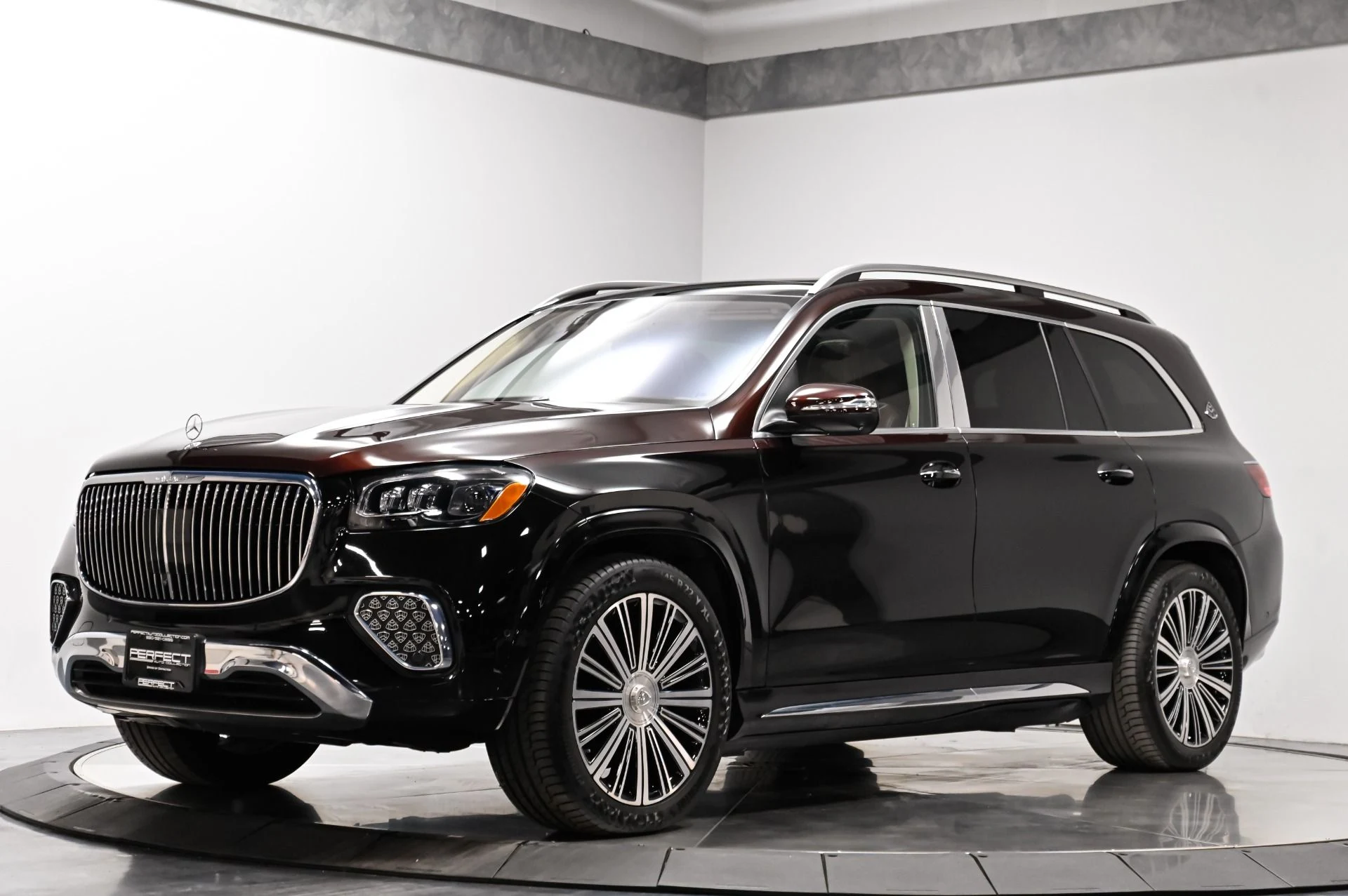 mph001_2875788605_Used_2024_Mercedes_Benz_GLS_Maybach_GLS_600_4_MATIC_1789504682_0028a4bb31