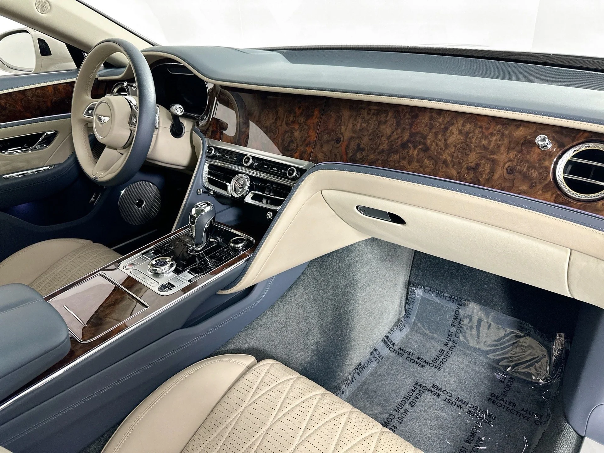 mph001_2875789136_2_dc44412438