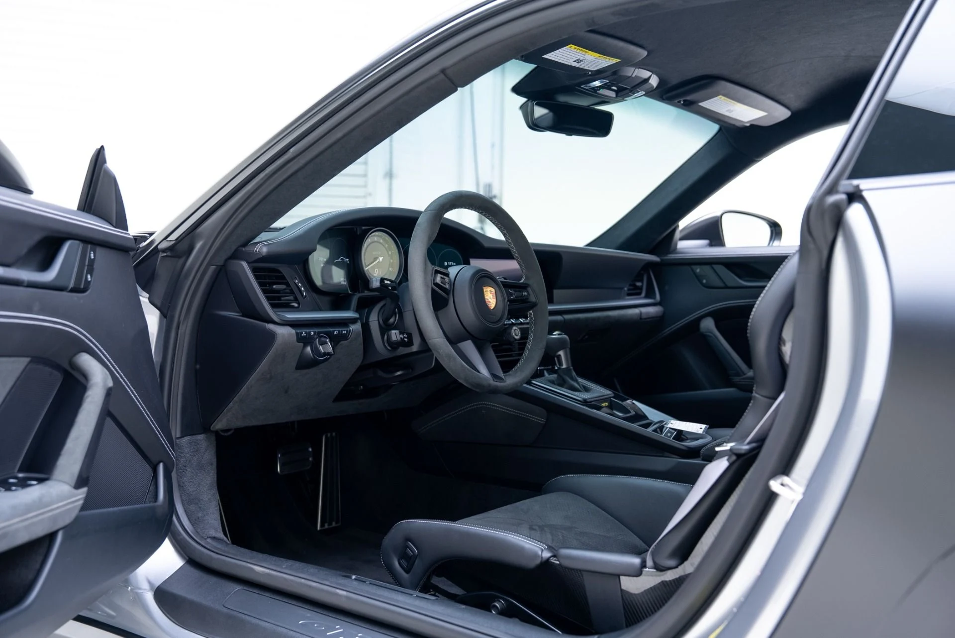 mph001_287804313_Used_2022_Porsche_911_GT_3_1769108118_fa375ca36b