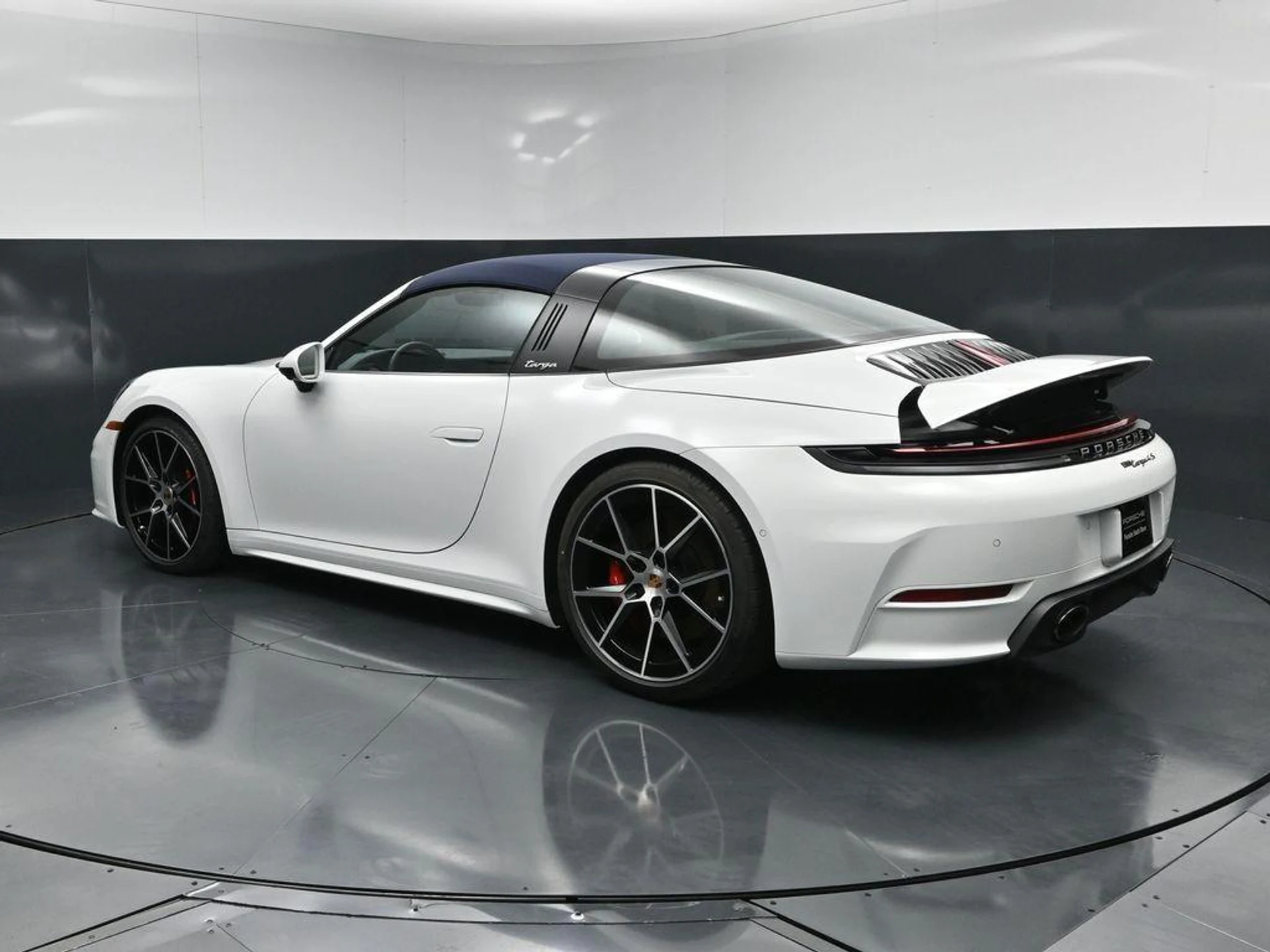 mph001_2884322744_7_33_N_Zoffz_MXO_Eoa5l1m_L_Sj_x_Ig_f6f869f2af