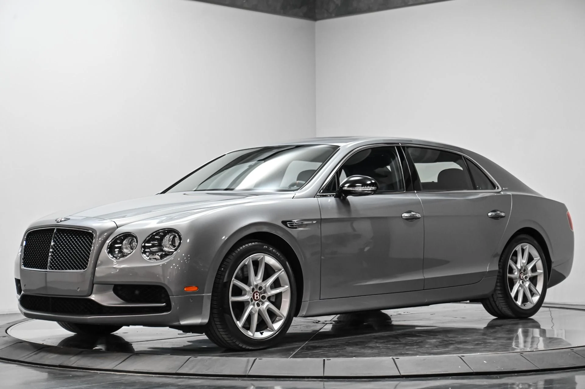 mph001_2890850064_Used_2018_Bentley_Flying_Spur_V8_S_1754506017_a3036c45ff