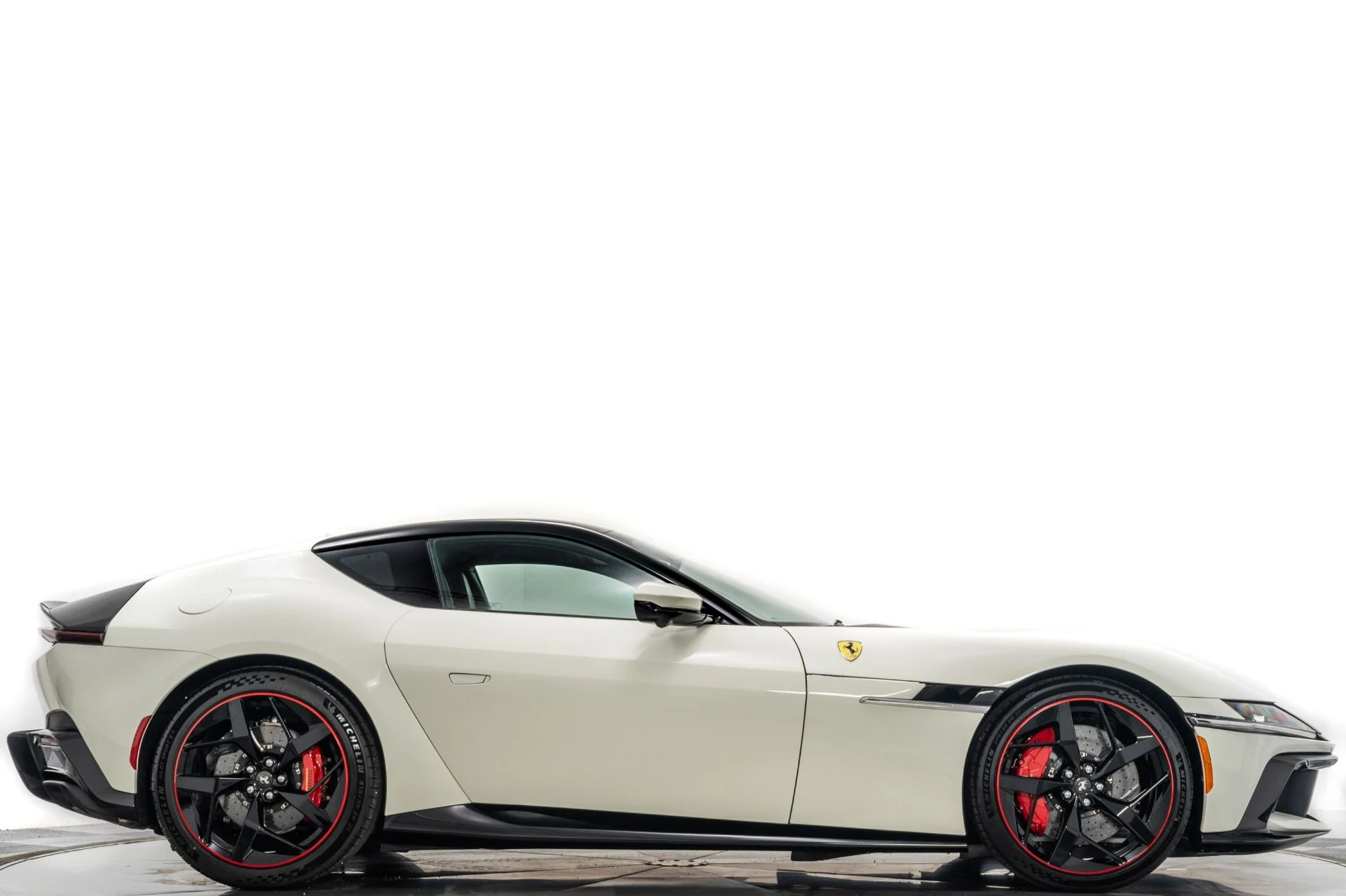 mph001_2891566718_Used_2025_Ferrari_12_Cilindri_818_HP_Low_Miles_152_K_in_Options_Daytona_Racing_Seats_1762195923_49352d6283