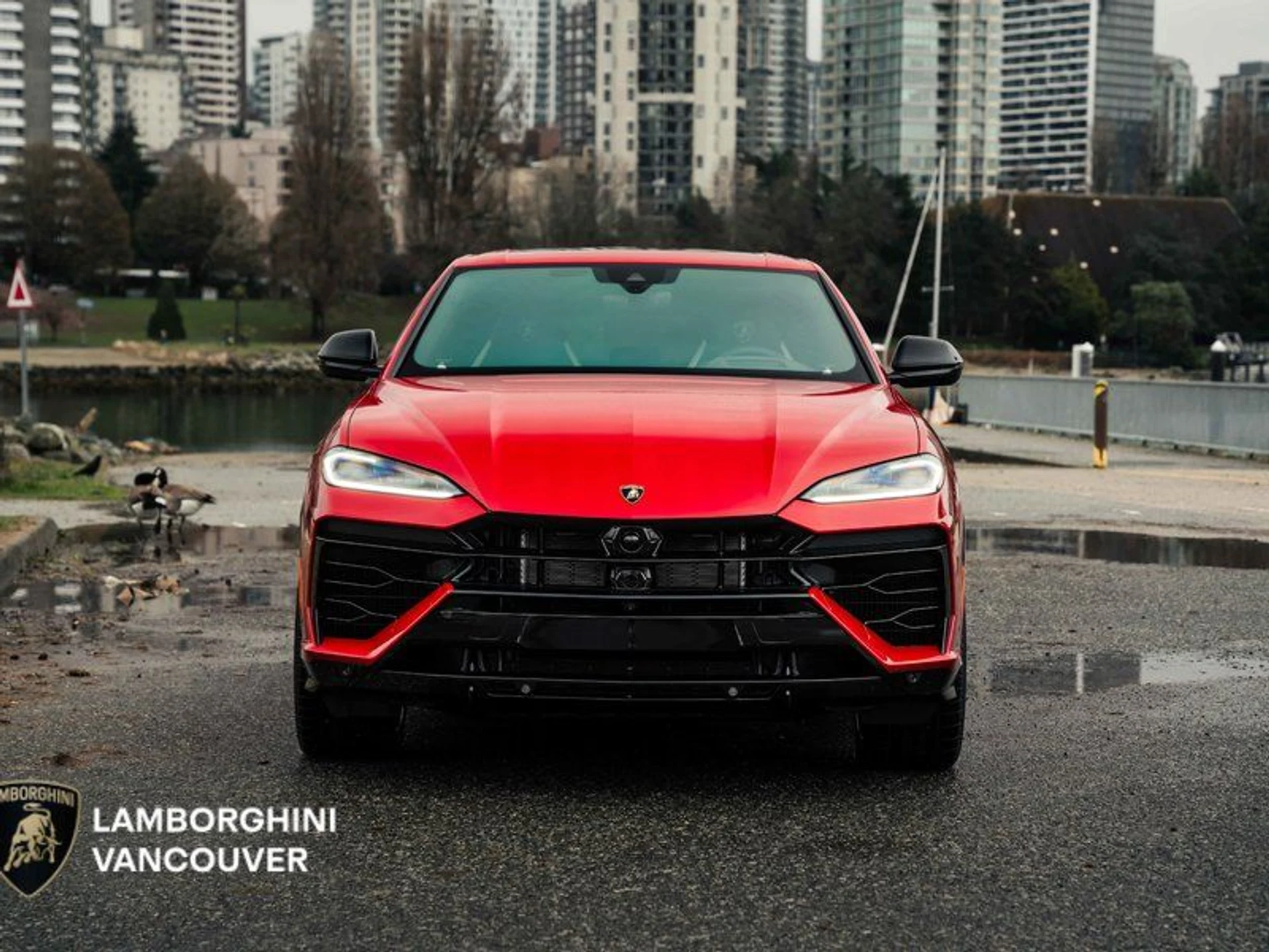 mph001_2902777490_38887416_08362_2026_lamborghini_urus_002_55aa78b759