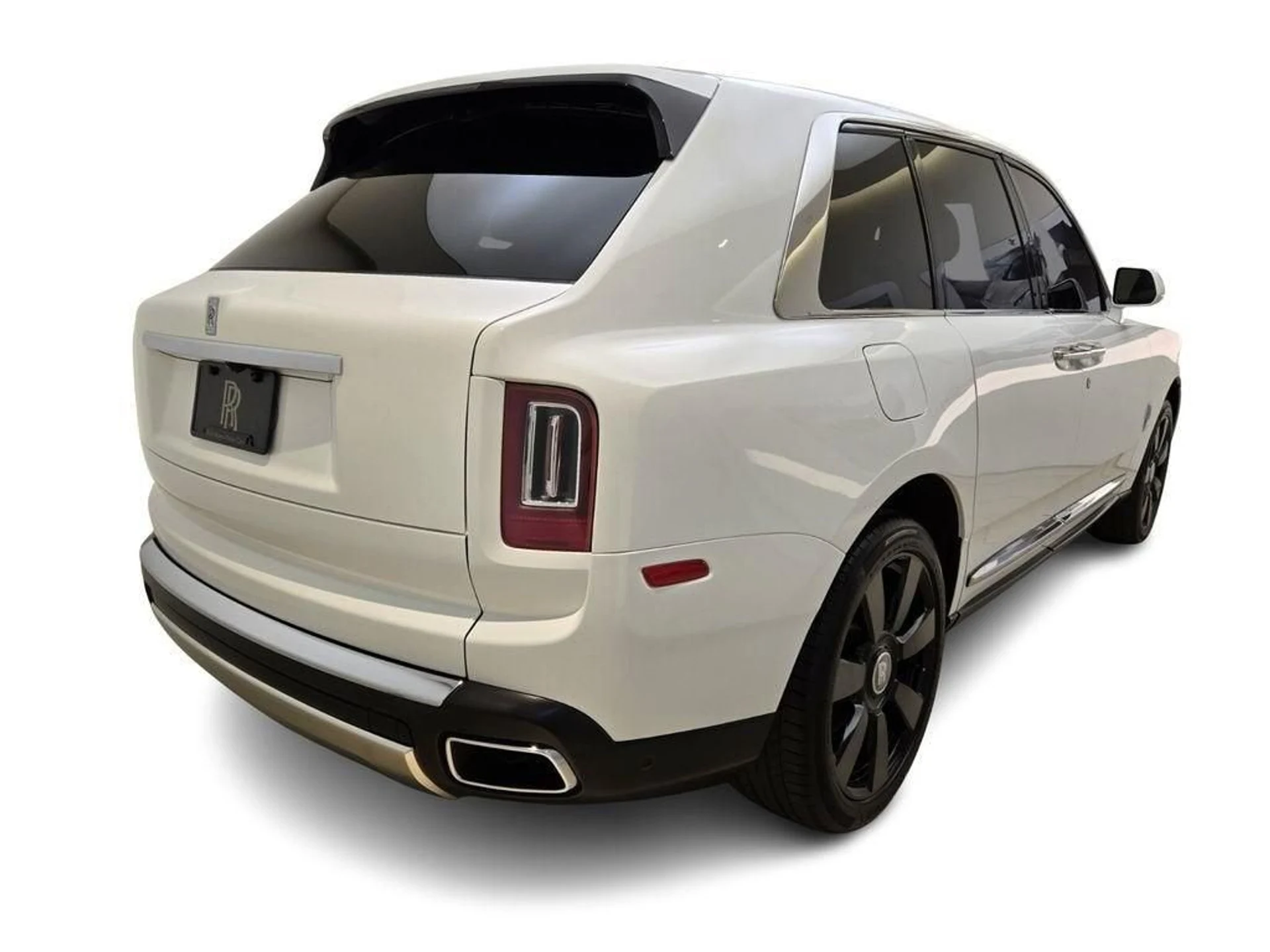 mph001_2905696041_Used_2019_Rolls_Royce_Cullinan_1771611095_0f7a35b56f