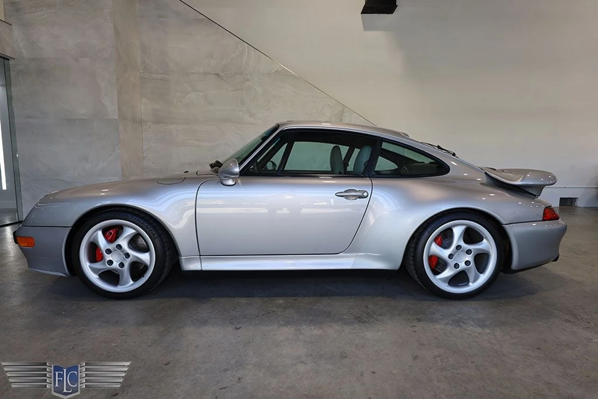 mph001_2907028492_used_1997_porsche_911_carrera_2drcarreraturbocoupe_9689_22597412_2_1024_9ac32c0ecd