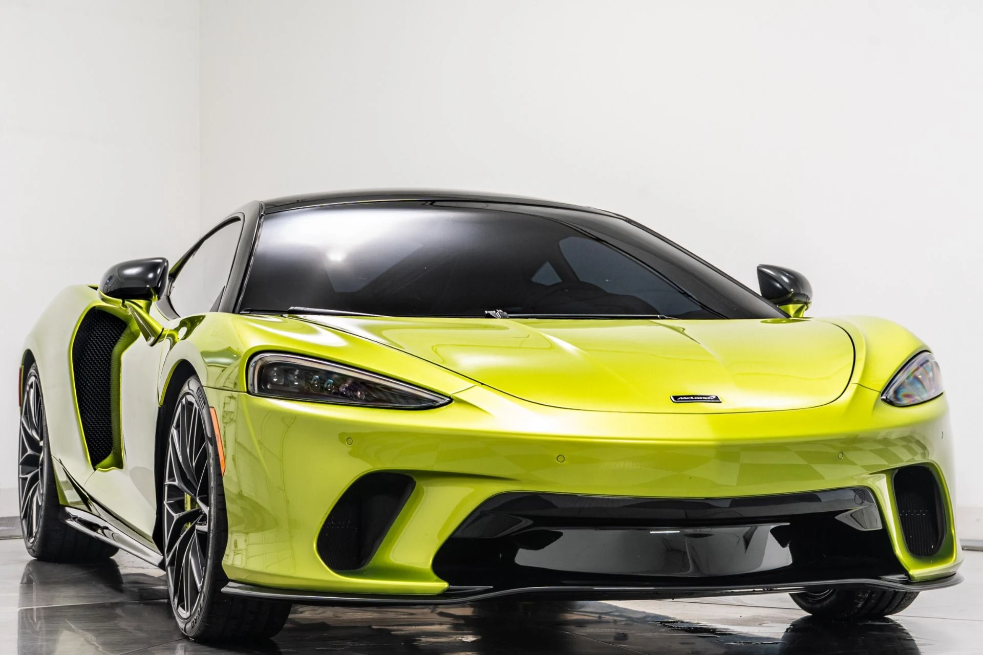 mph001_2907667170_Used_2023_Mc_Laren_GT_Luxe_1755025490_e9298311c2