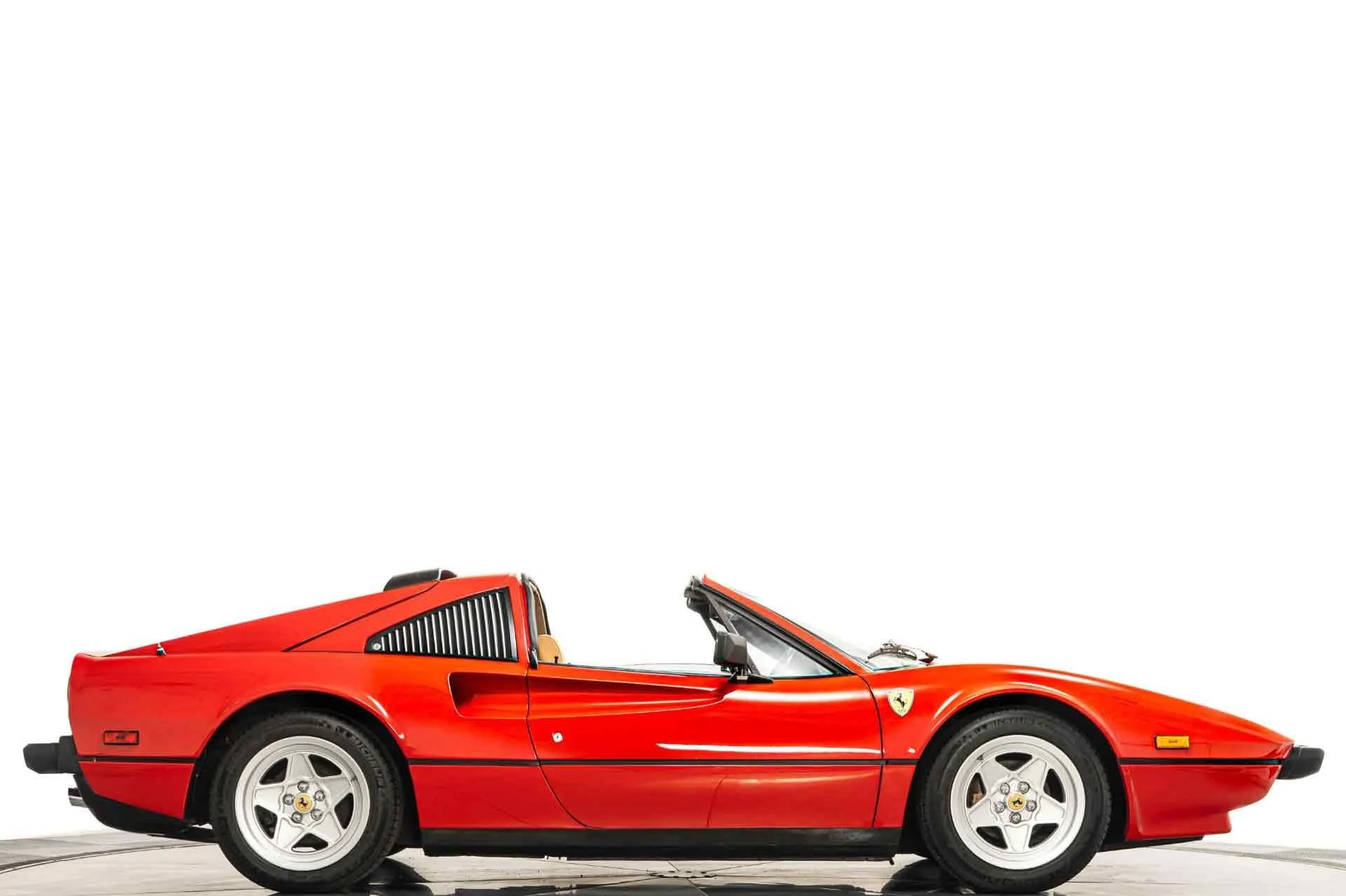 mph001_2908222705_Used_1985_Ferrari_308_GTS_Quattrovalvole_VERY_Low_Miles_Major_Service_2022_Extremely_Nice_1786040162_434d3253f4