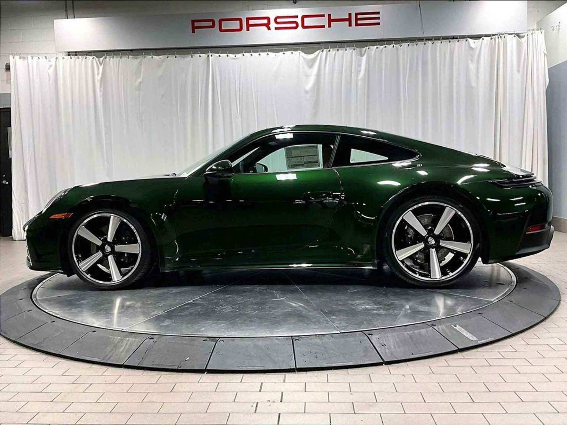 mph001_2909049745_b_C_Za_Sg_K6_Cg_Y5x35xz_B3g_AA_6_SIE_e09befa08c