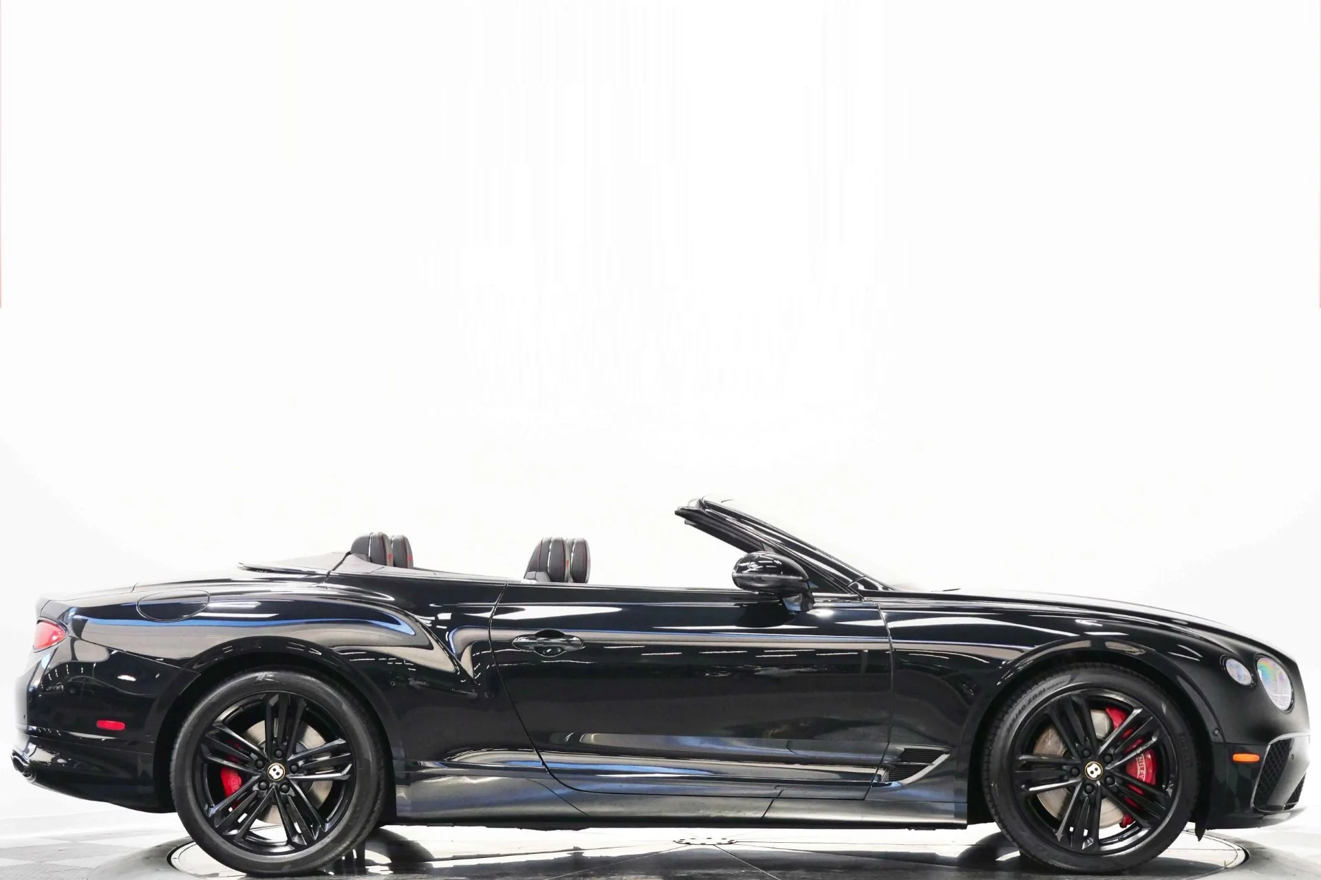 mph001_2912168123_Used_2020_Bentley_Continental_GTC_V8_Blackline_Specification_Front_Seat_Comfort_Specification_1768247117_2d7e2b3e72