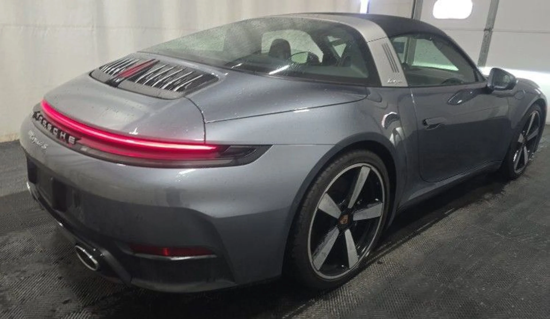 mph001_2920656396_d4dc04595e78e69e2db46d159ceaf6c5x_dc89a75399