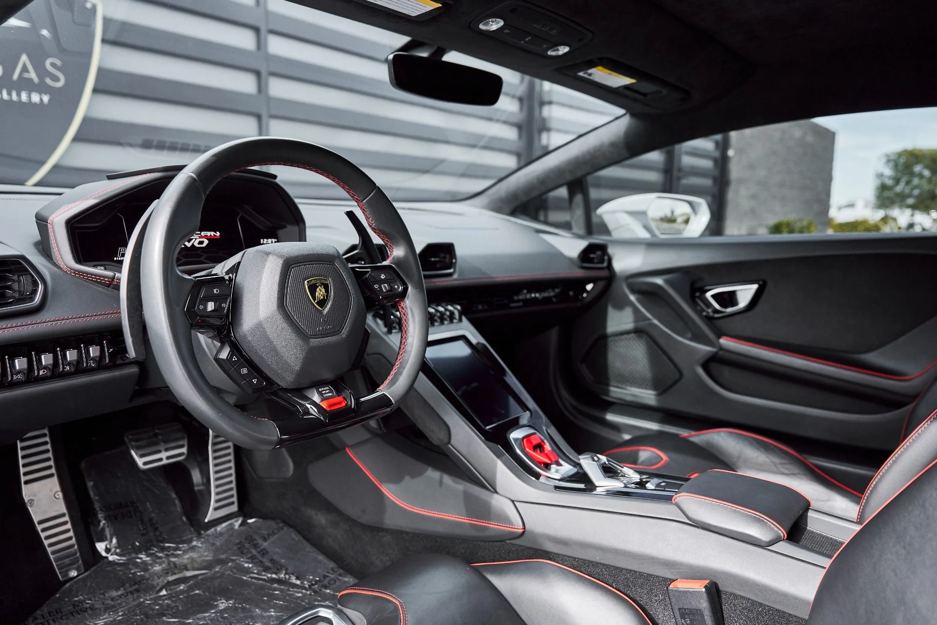 mph001_293368151_Used_2020_Lamborghini_Huracan_EVO_1768438555_5c2e232b1e