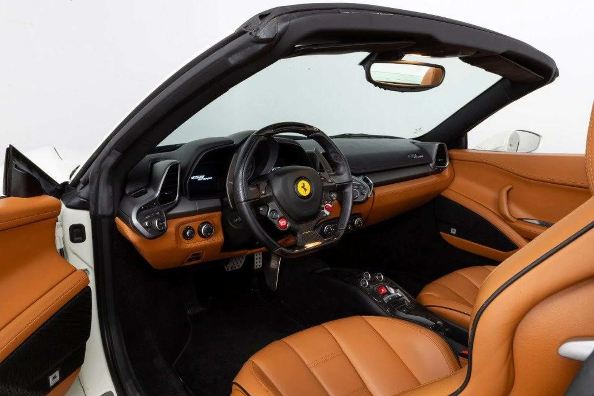 mph001_2939365908_Used_2014_Ferrari_458_Spider_1788615010_4ab0e5f611