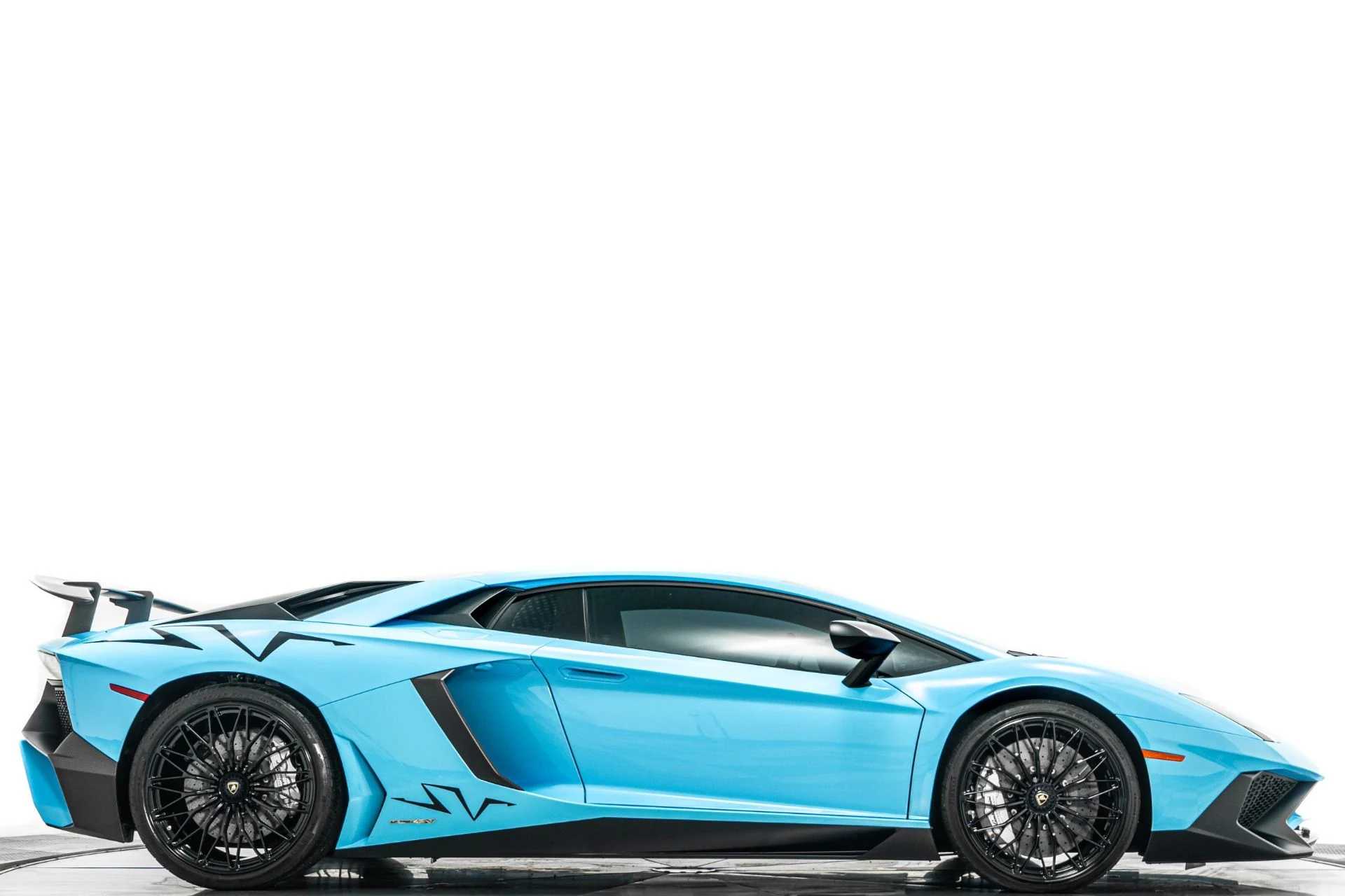 mph001_2943900499_Used_2016_Lamborghini_Aventador_LP_750_4_SV_Amazing_Color_Ryft_Titanium_Exhaust_1780610472_1ffc5324fd