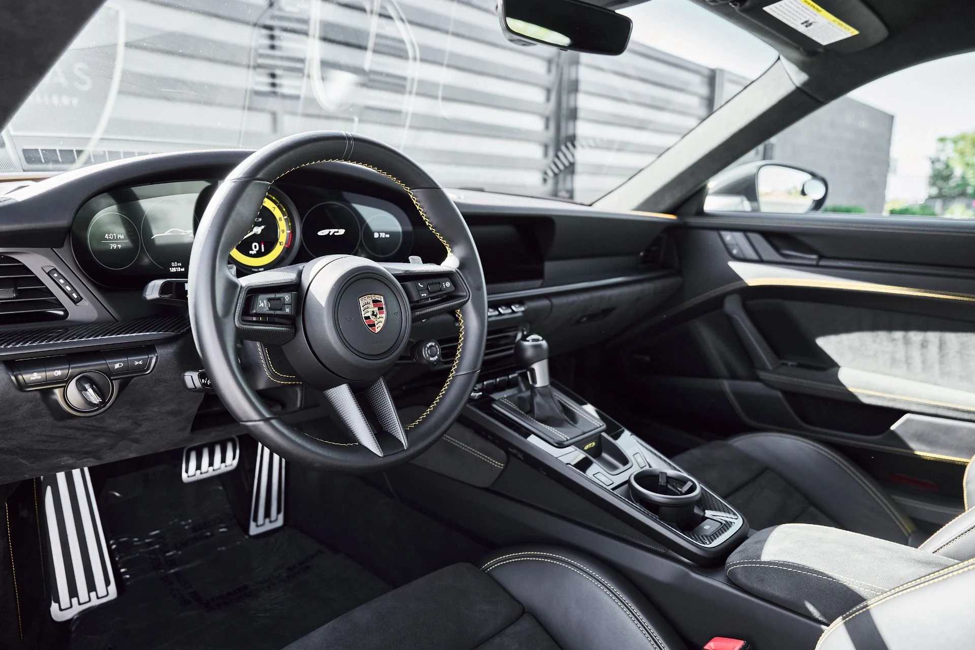 mph001_294415826_Used_2023_Porsche_911_GT_3_1776823118_68b1ff038f