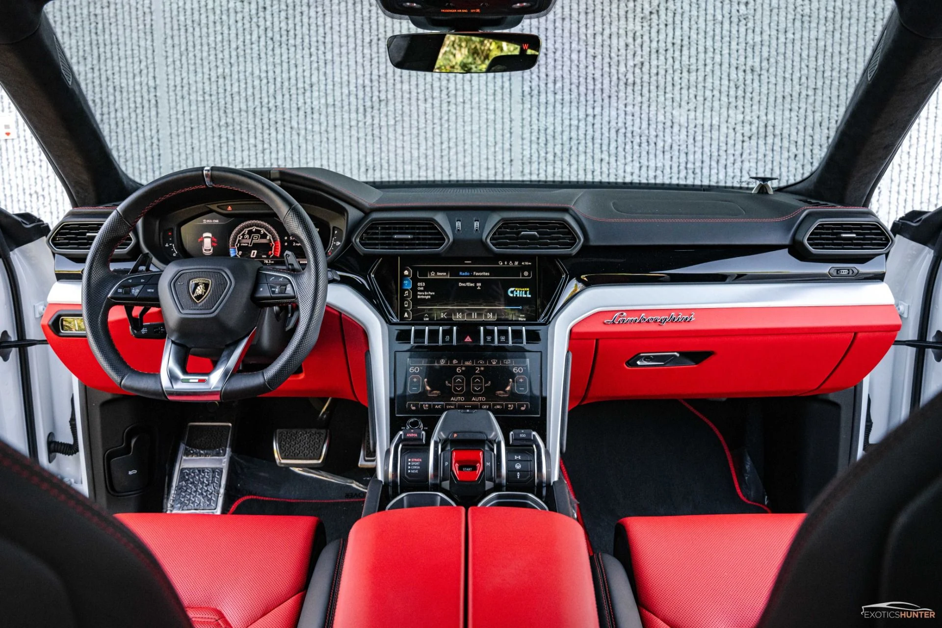 mph001_2948305318_Used_2020_Lamborghini_Urus_250_K_MSRP_Advanced_3_D_B_O_Audio_Ambient_Lighting_Red_Interior_MORE_1694207296_a54ed05383
