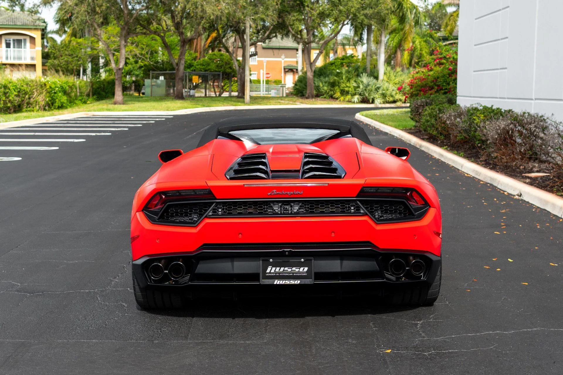 mph001_2951213874_Used_2018_Lamborghini_Huracan_LP_580_2_Spyder_1766443768_c563611f47