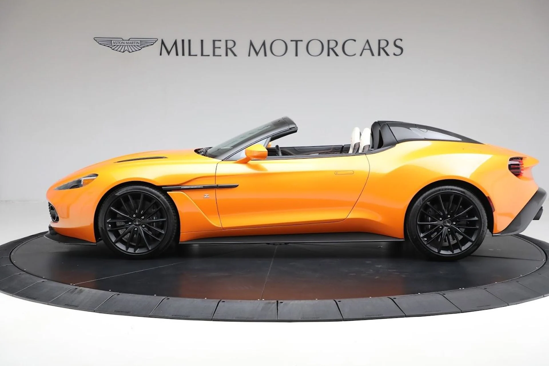 mph001_2951931733_Used_2018_Aston_Martin_Vanquish_Zagato_Speedster_8fdadf65af