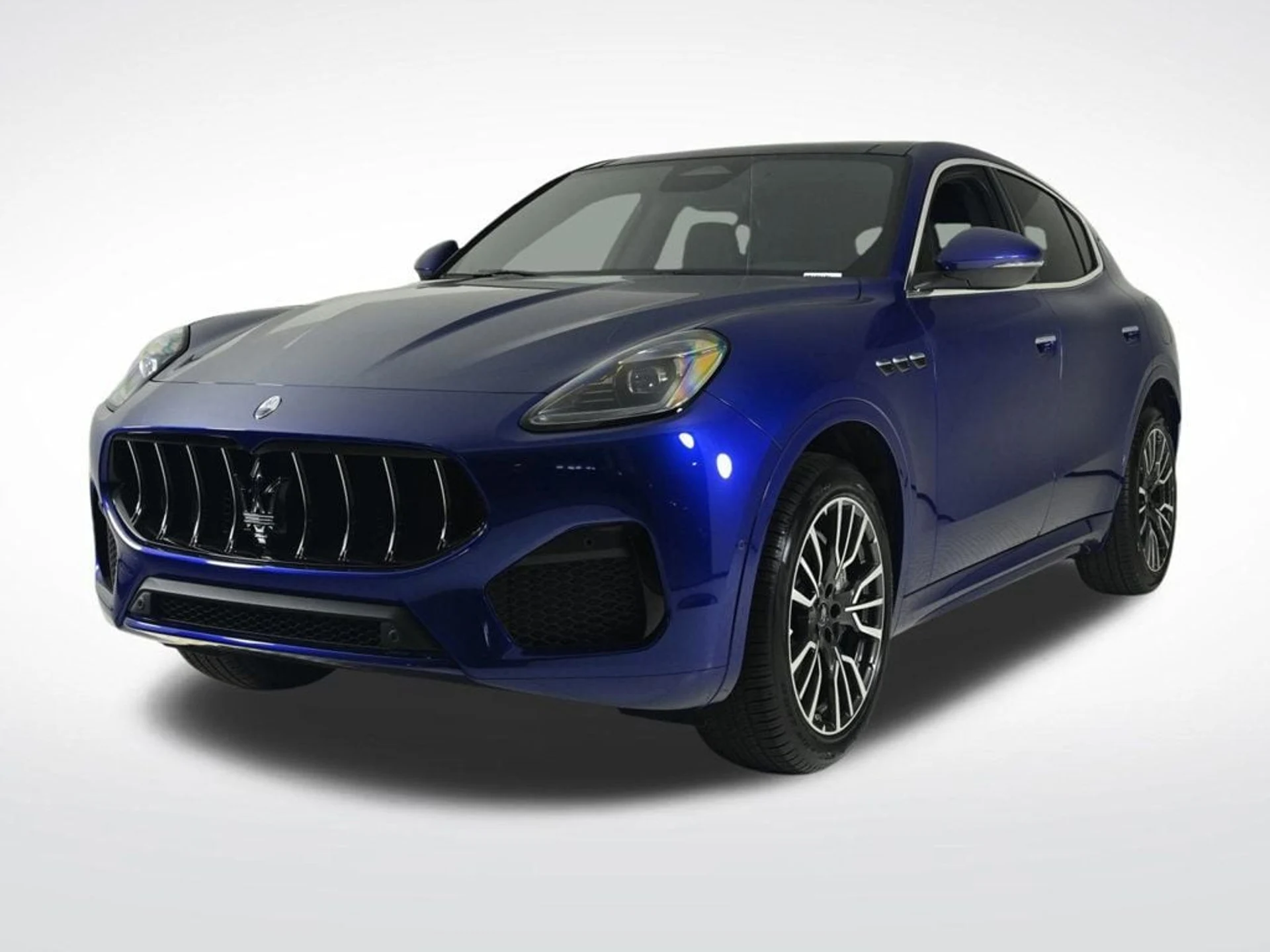 mph001_2954845888_new_2025_maserati_grecale_awd_11350_22905023_1_1024_696bd5fc8e