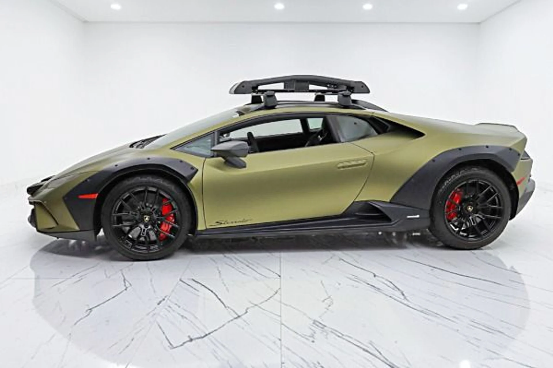 mph001_2961407458_Used_2023_Lamborghini_Huracan_Sterrato_SELEZIONE_PRE_OWNED_CERTIFIED_73a0c0cc37