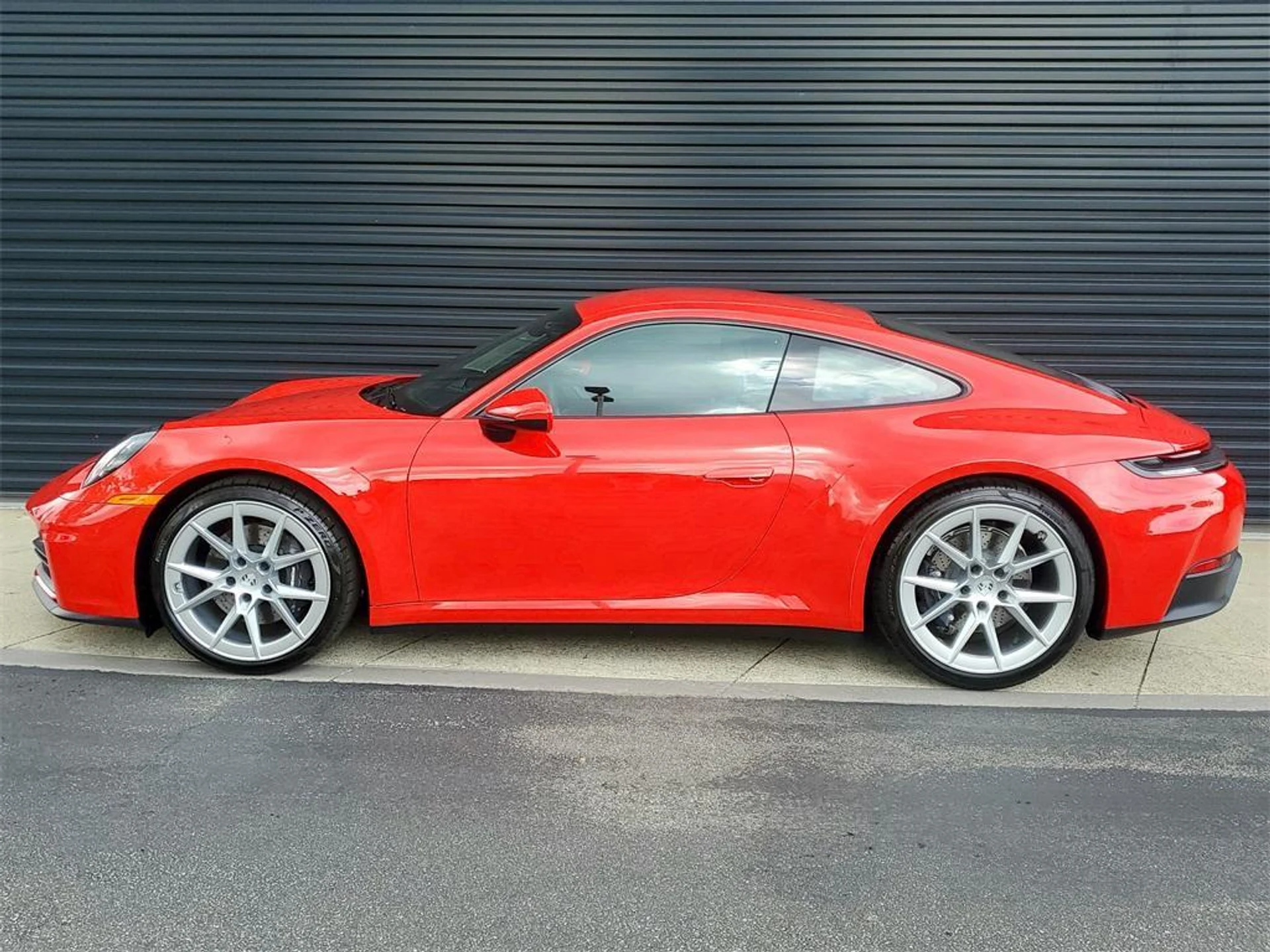 mph001_2973726014_DN_b_EUG_8_lr_Xn_Ibnxujx127_AAT_0_d9eb95739c