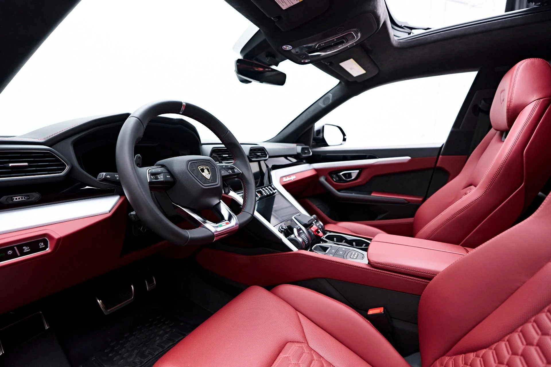 mph001_2977300729_Used_2020_Lamborghini_Urus_Base_1758905531_004129c4d4
