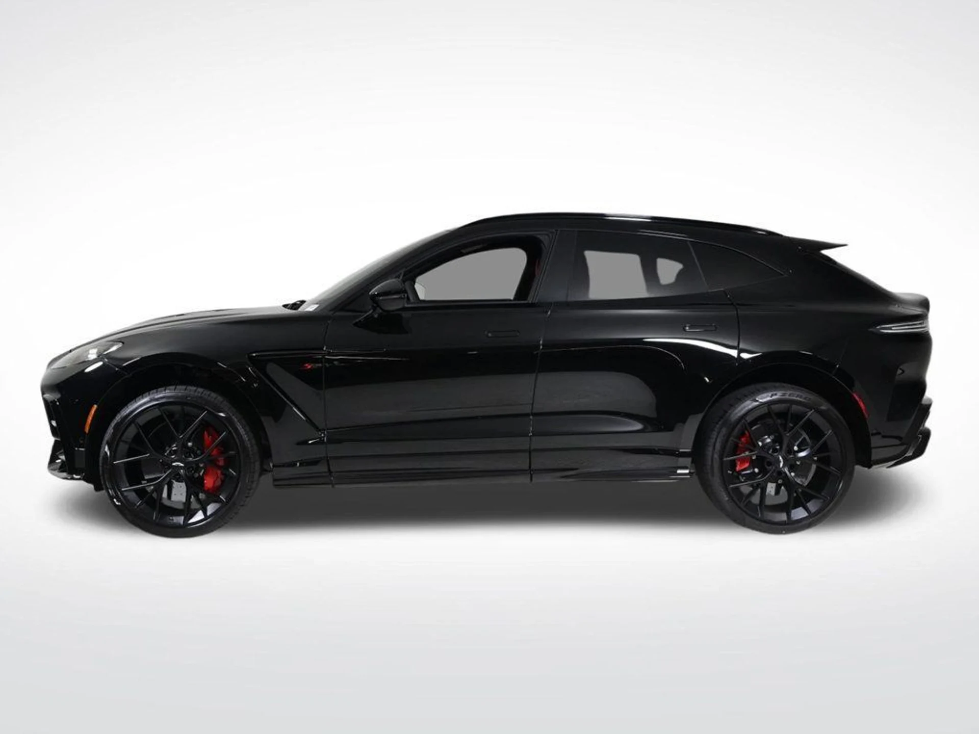 mph001_2980229926_new_2026_aston_martin_dbx_sawd_11350_22961670_2_1024_12501e85c7