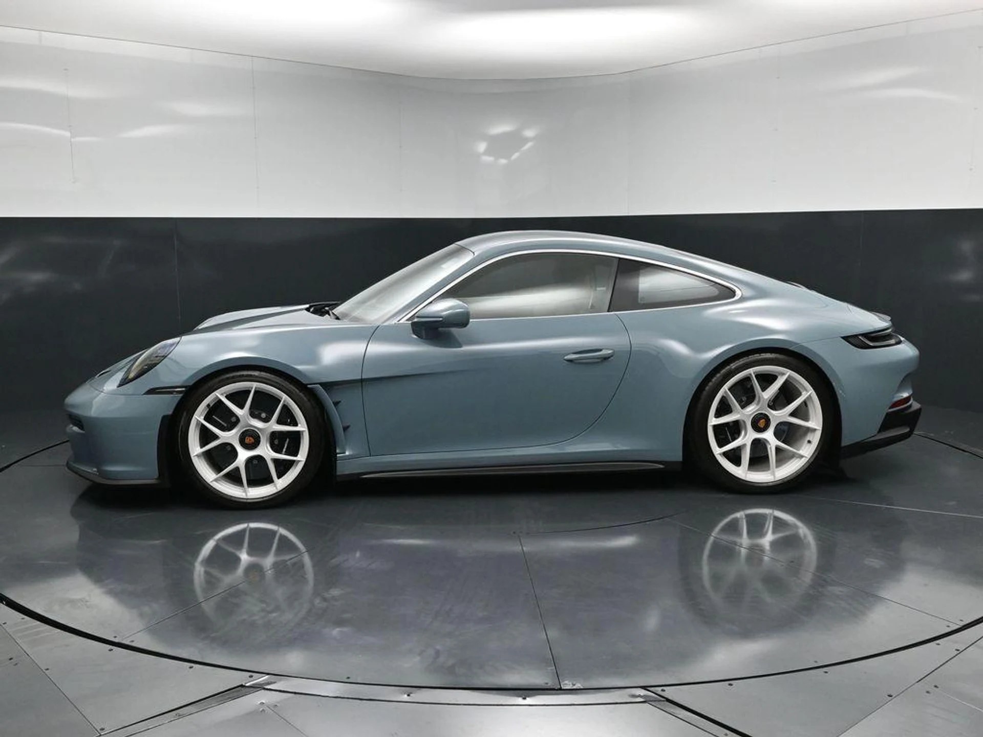 mph001_298245087_xuj_Fn_Z_Ig_Kus_Nn_W_Acm_CIFBX_47_Lxw_992e7d21db