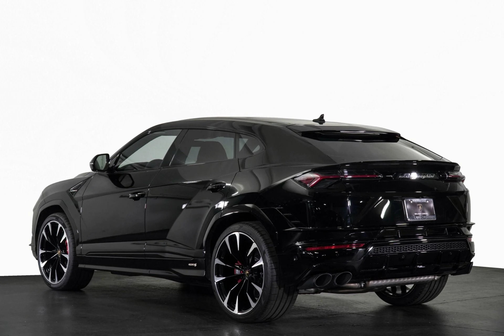 mph001_2982671643_Used_2024_Lamborghini_Urus_S_1775152944_64cf26a693